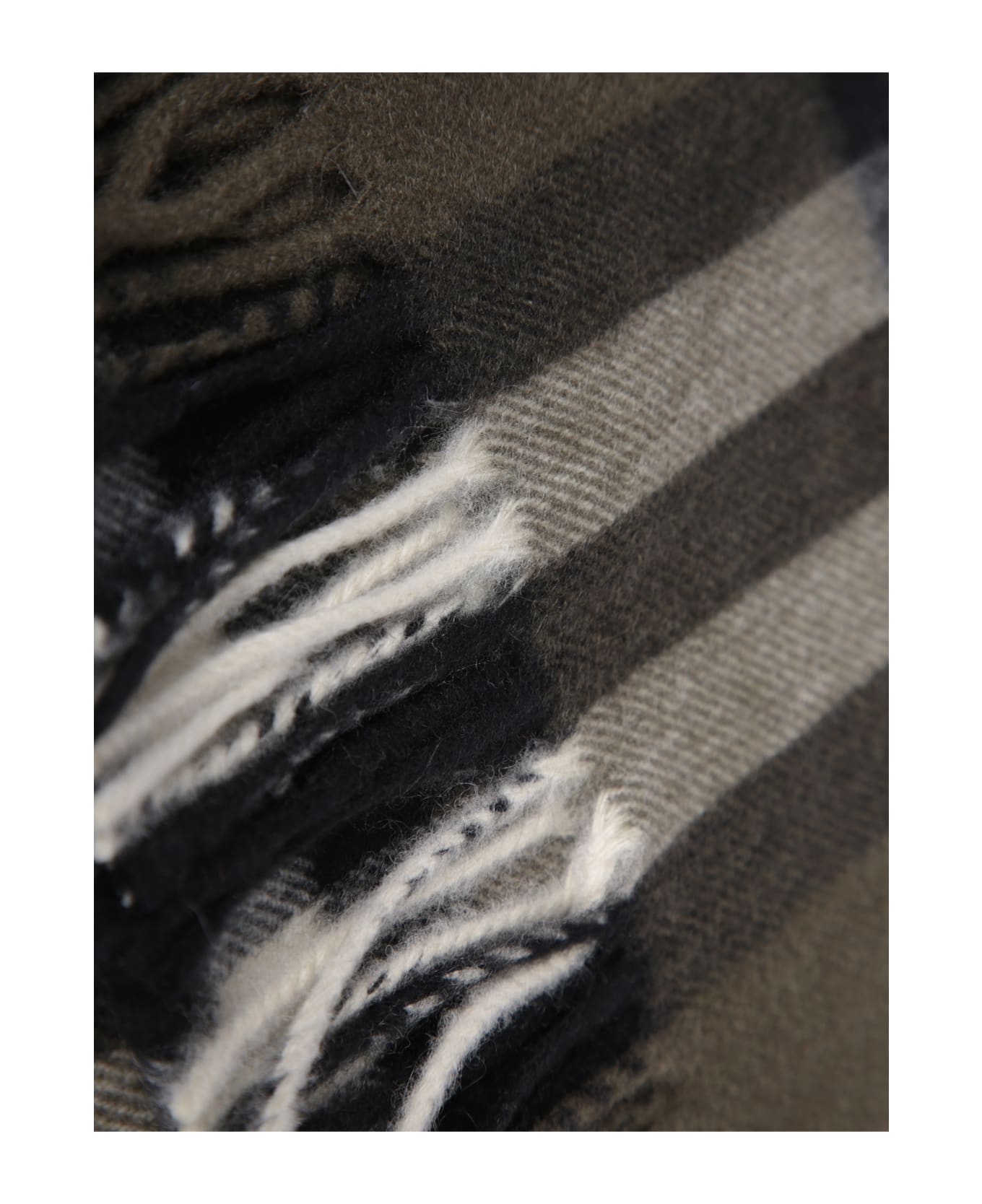 Burberry Scarf - Loch