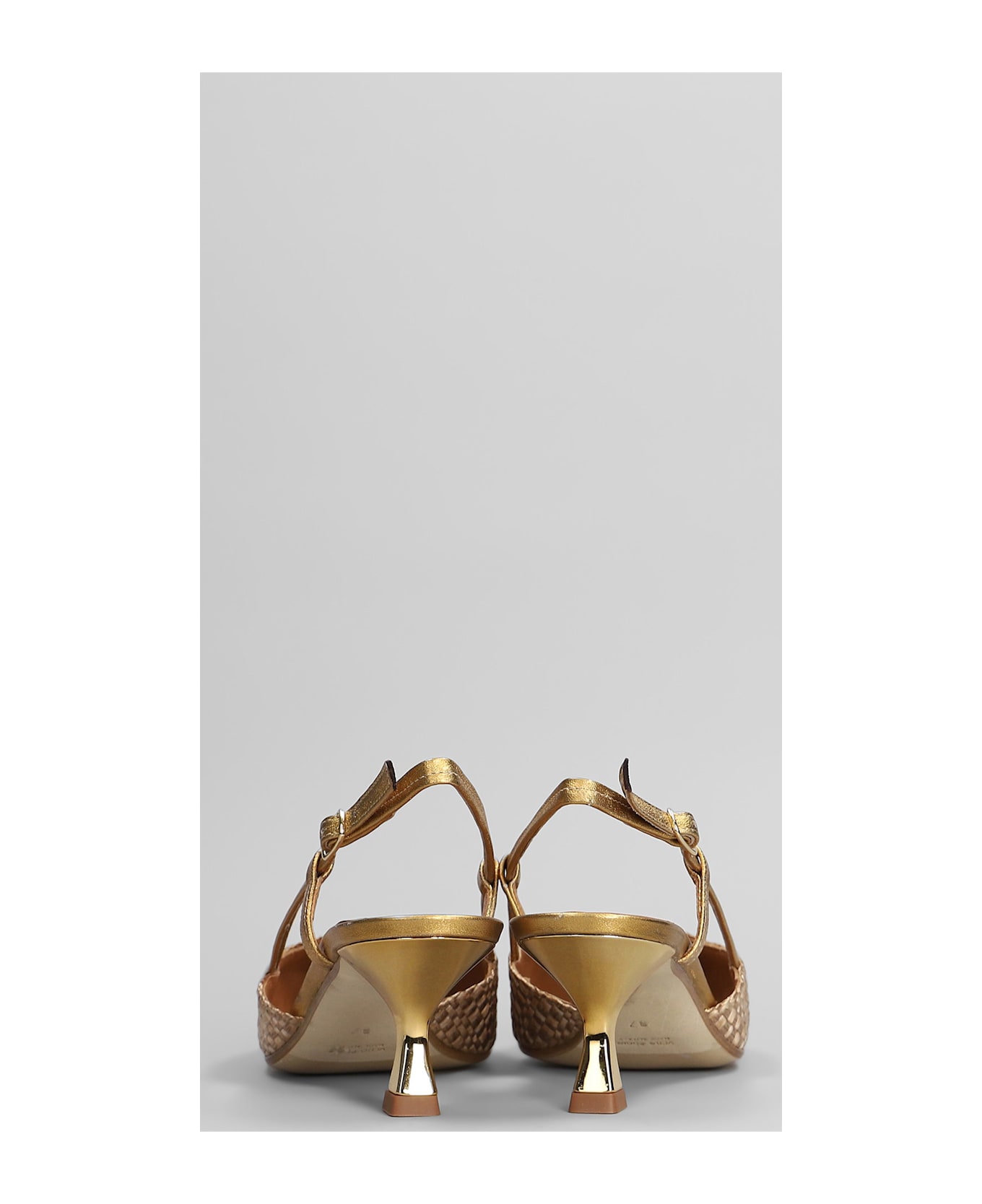 Julie Dee Pumps In Bronze Leather And Fabric - bronze