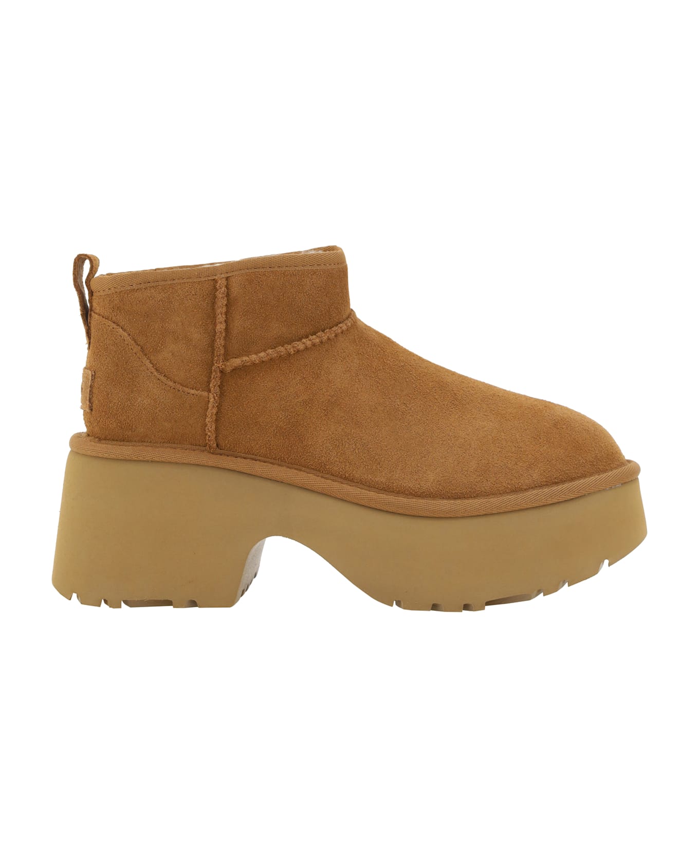 UGG Classic Ultra Mini New Heights Boots - Beige