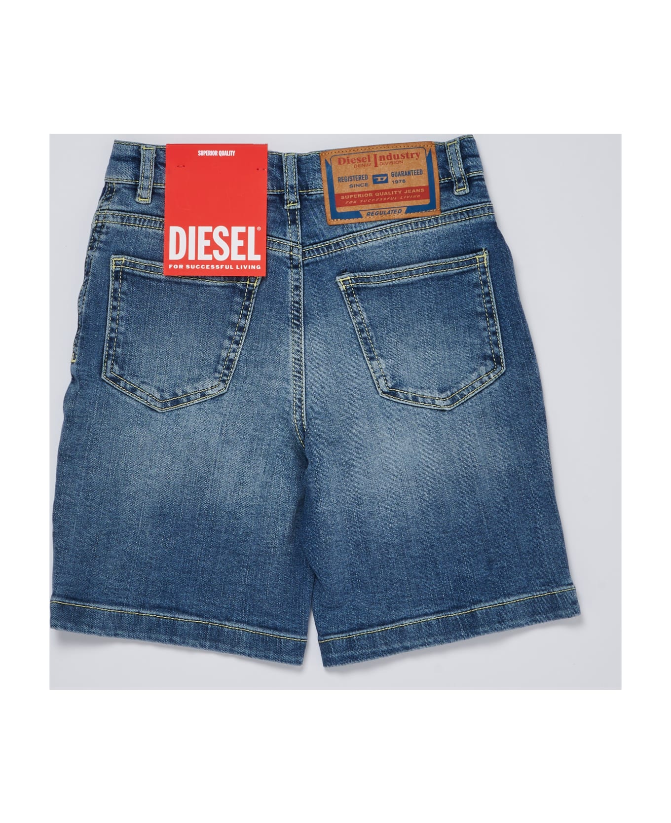 Diesel Shorts Shorts - DENIM MEDIO ボトムス