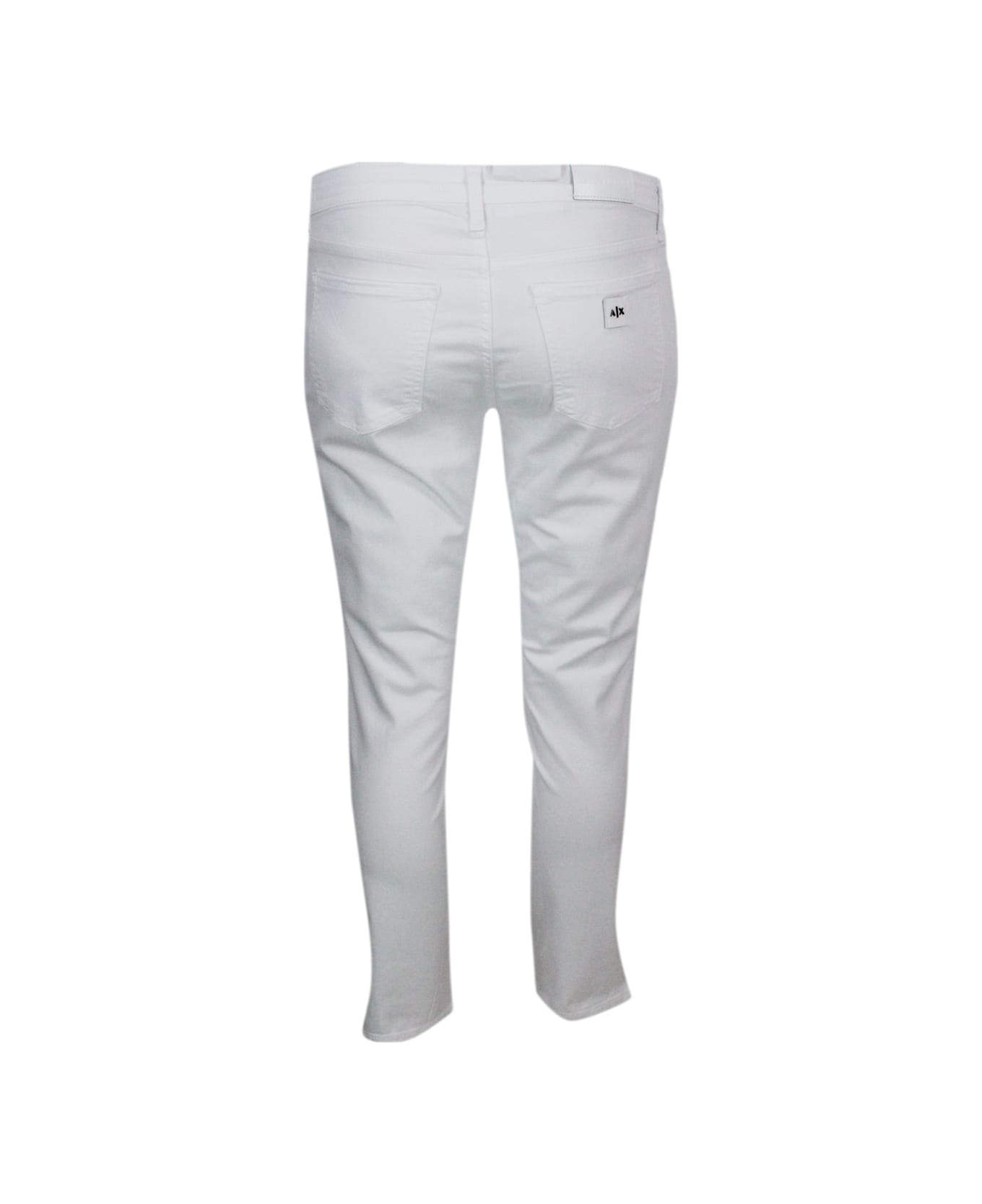 Armani Collezioni 5-pocket Trousers In Soft Stretch Cotton Super Skinny Capri. Zip And Button Closure. - White