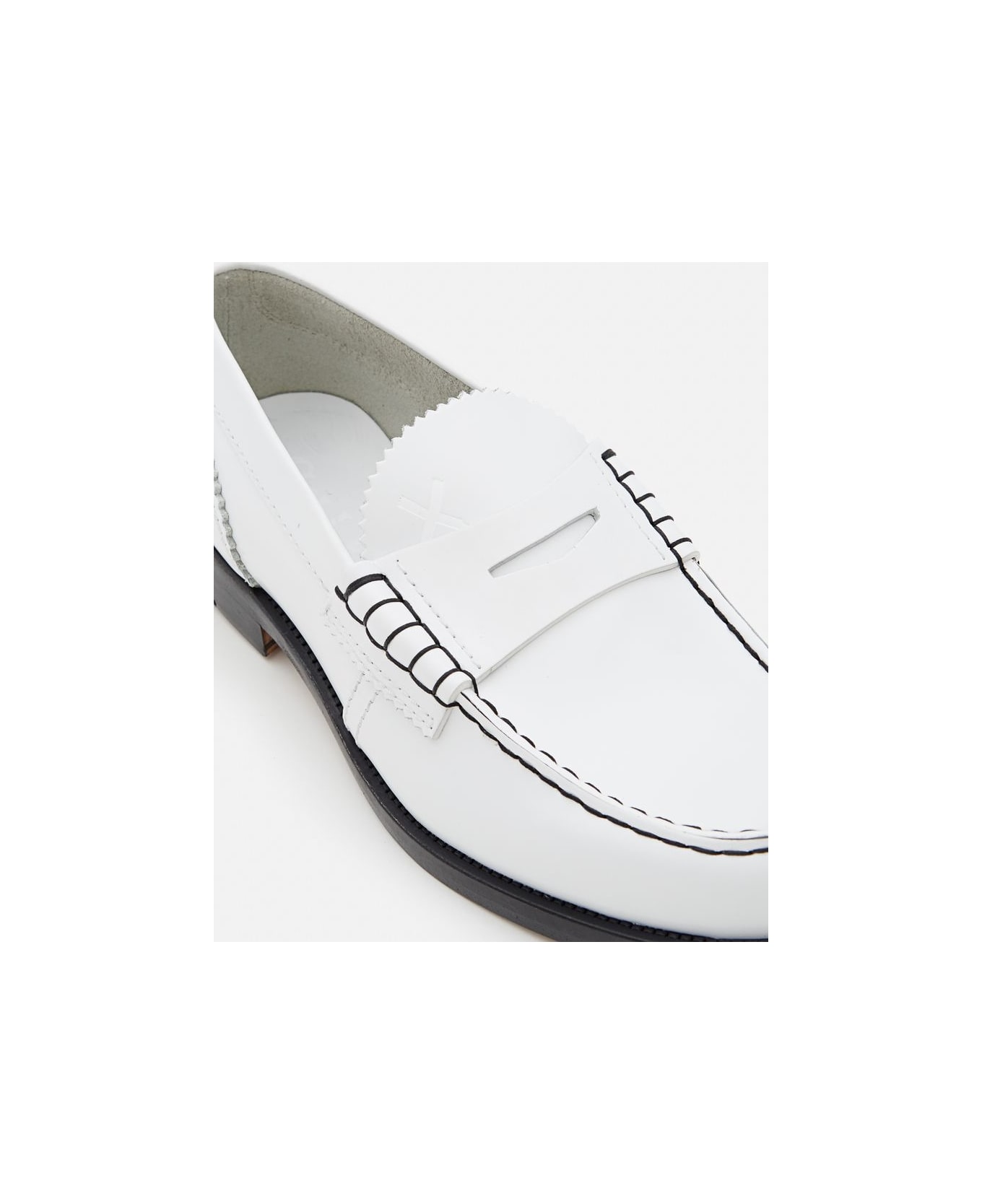 College Leather Moccassin - White