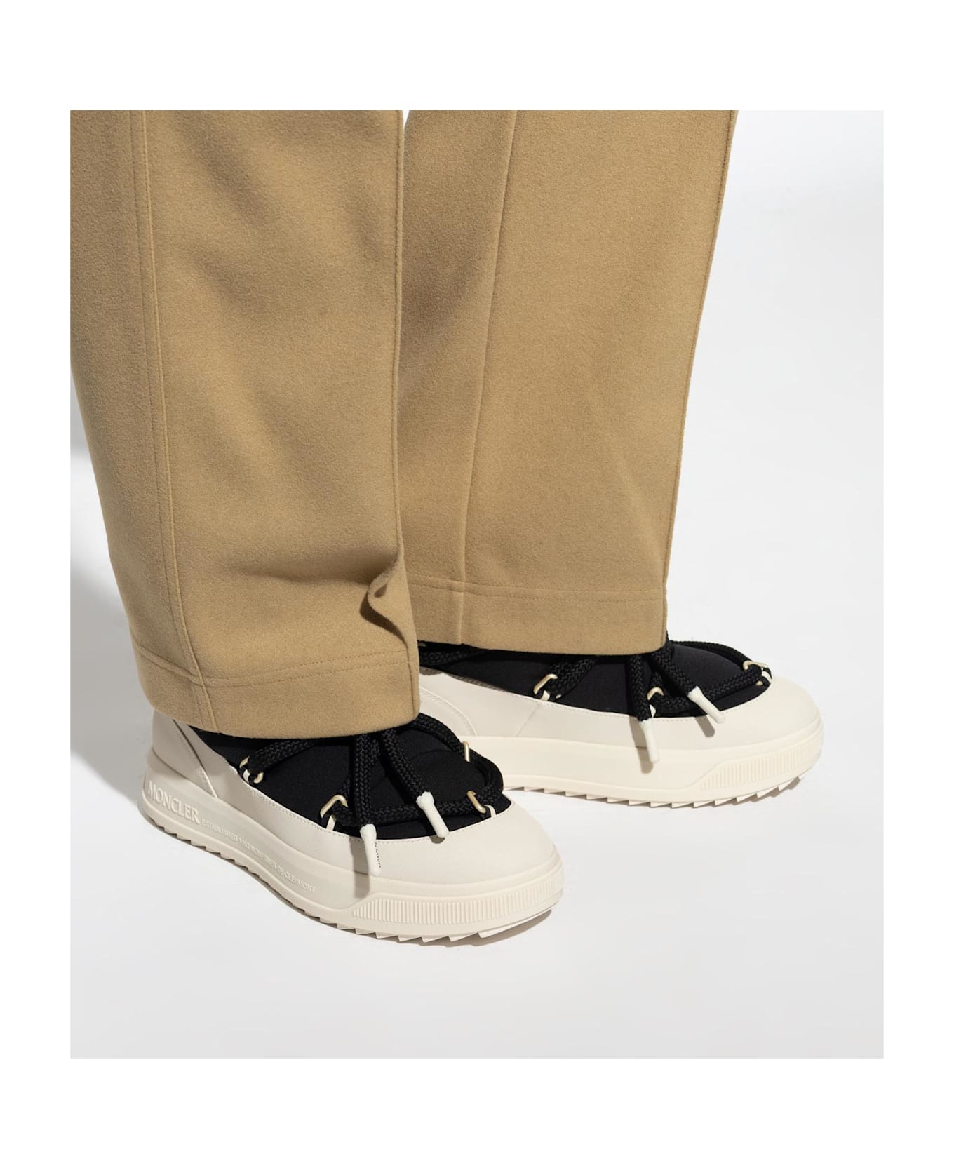 Moncler Altive Snow Boots - BLACK