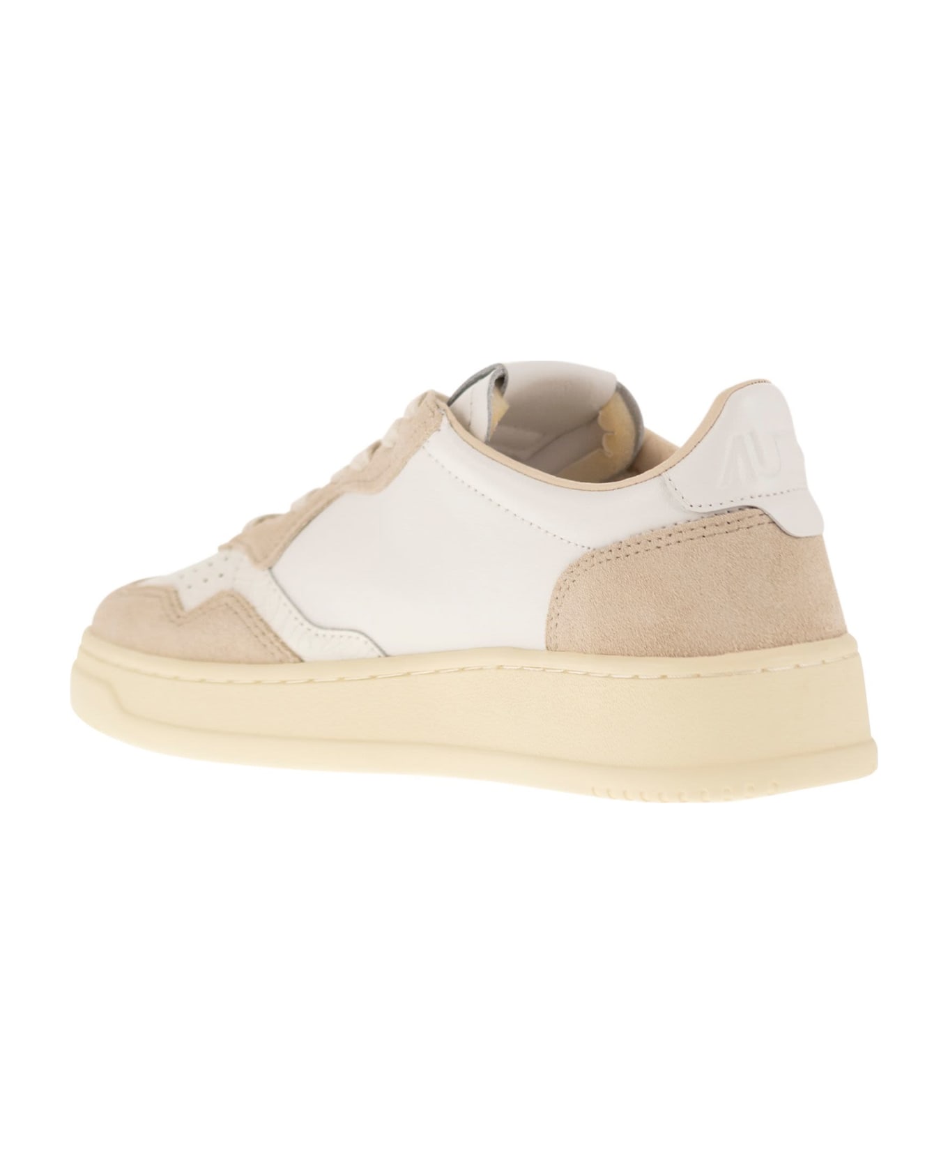 Autry Medalist Low - Leather Trainers - White/sand スニーカー