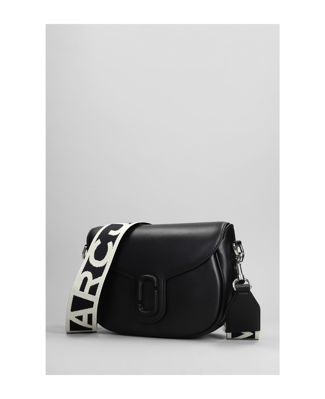 Marc Jacobs Shoulder Bag In Black Leather - black