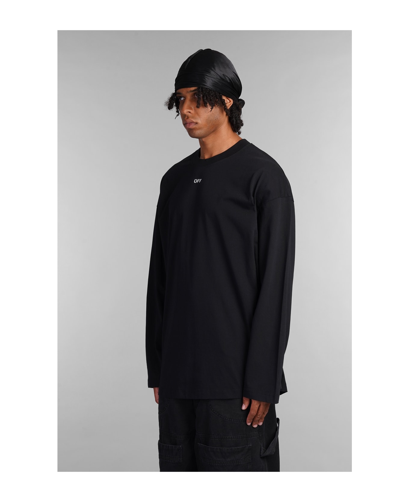 Off-White T-shirt In Black Cotton - black