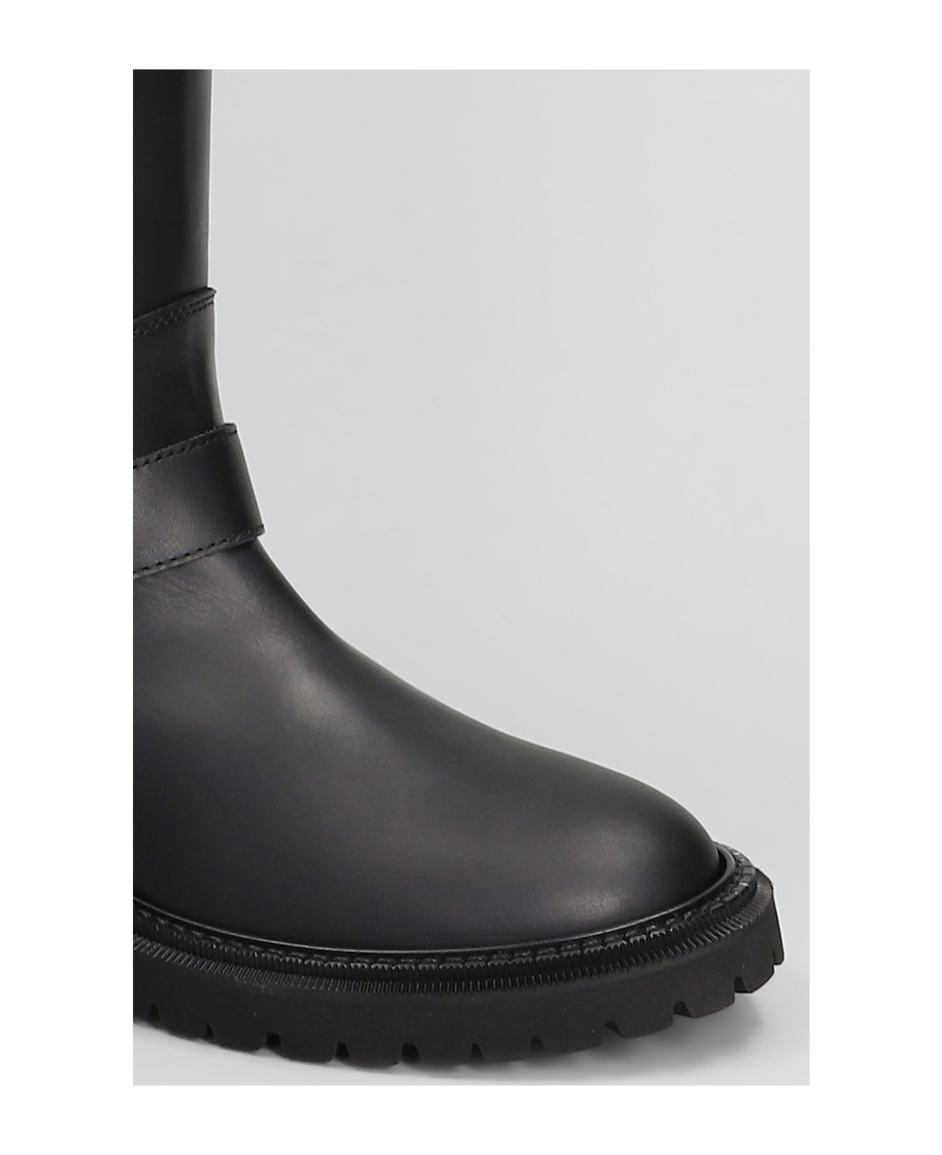 Via Roma 15 Low Heels Boots In Black Leather - black