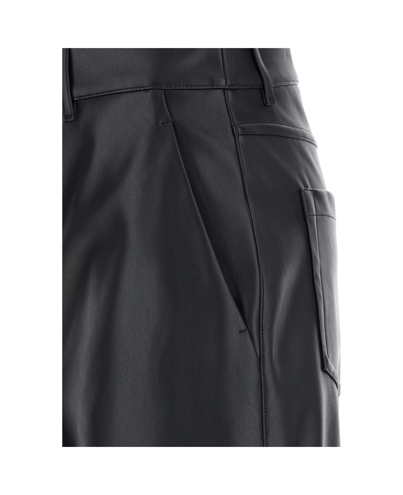 
S Max Mara 
storia
 Black Pants With Belt Loops And Wide Leg In Ecoleather Woman - Black