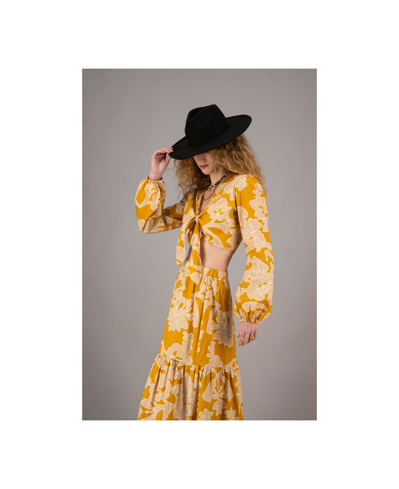 Amotea Susie In Flowered Ochre Cotton - Ochre
