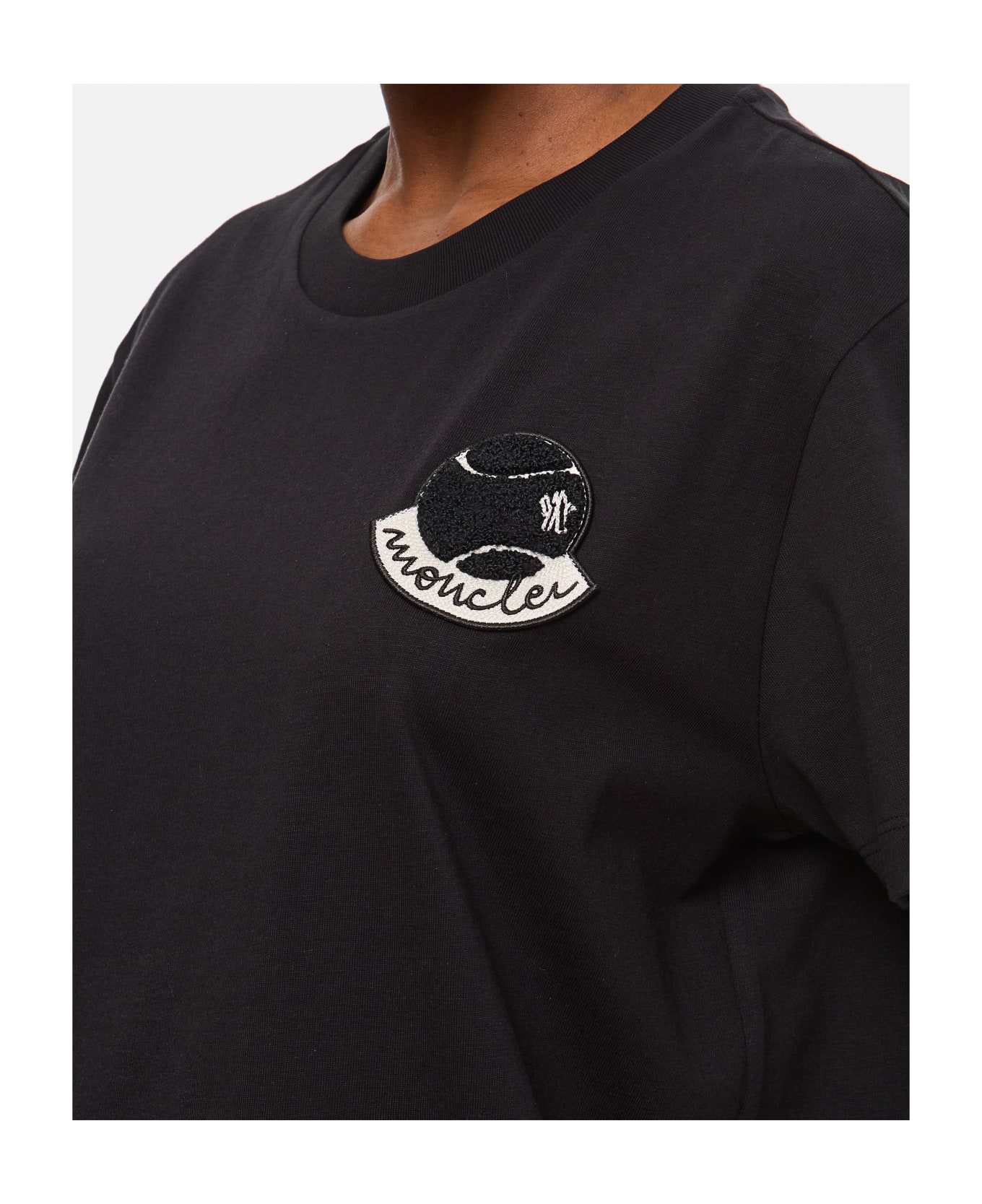 Moncler Regular T-shirt W/printed Detail - Black