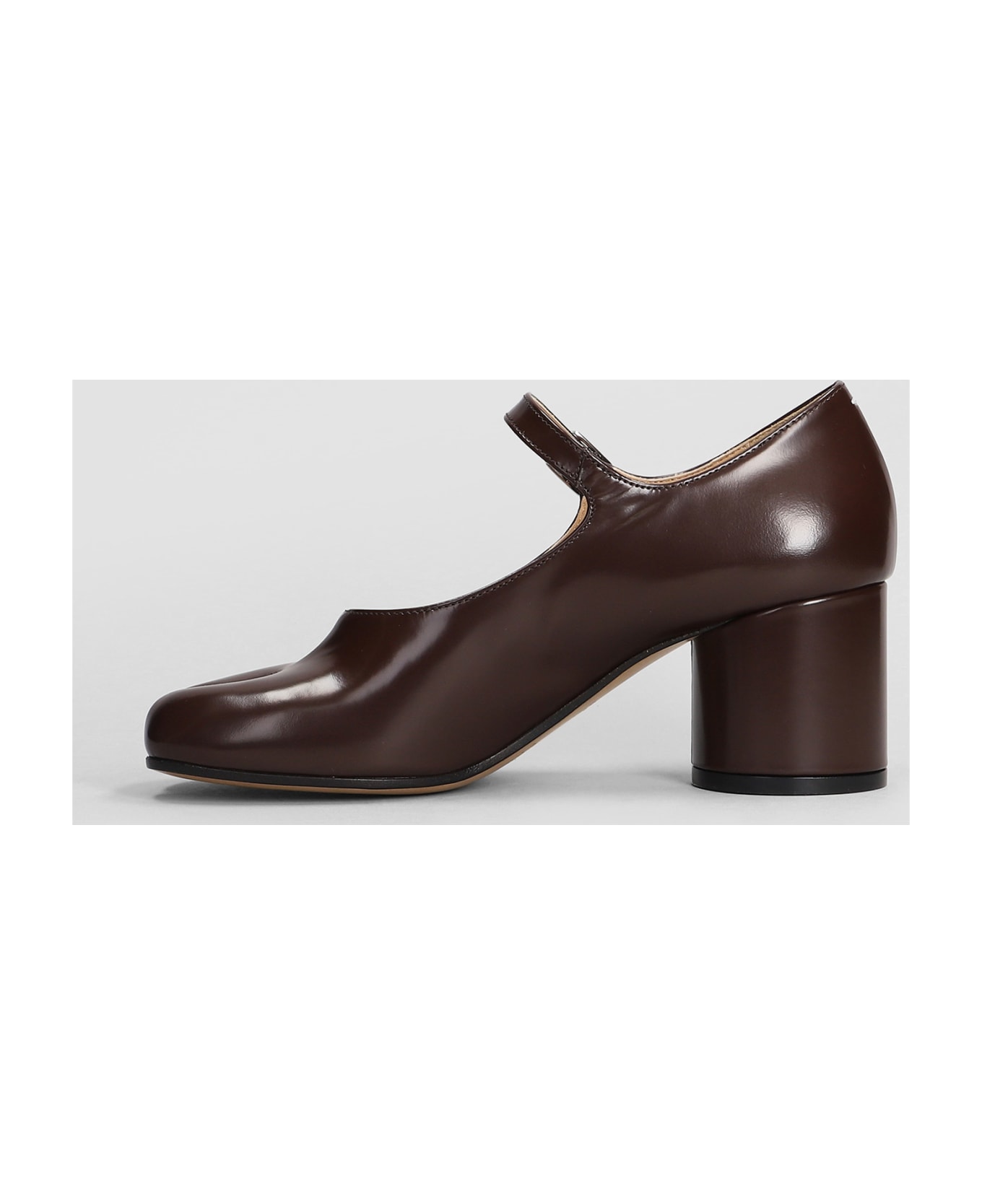 Maison Margiela Tabi Pumps In Brown Leather - brown