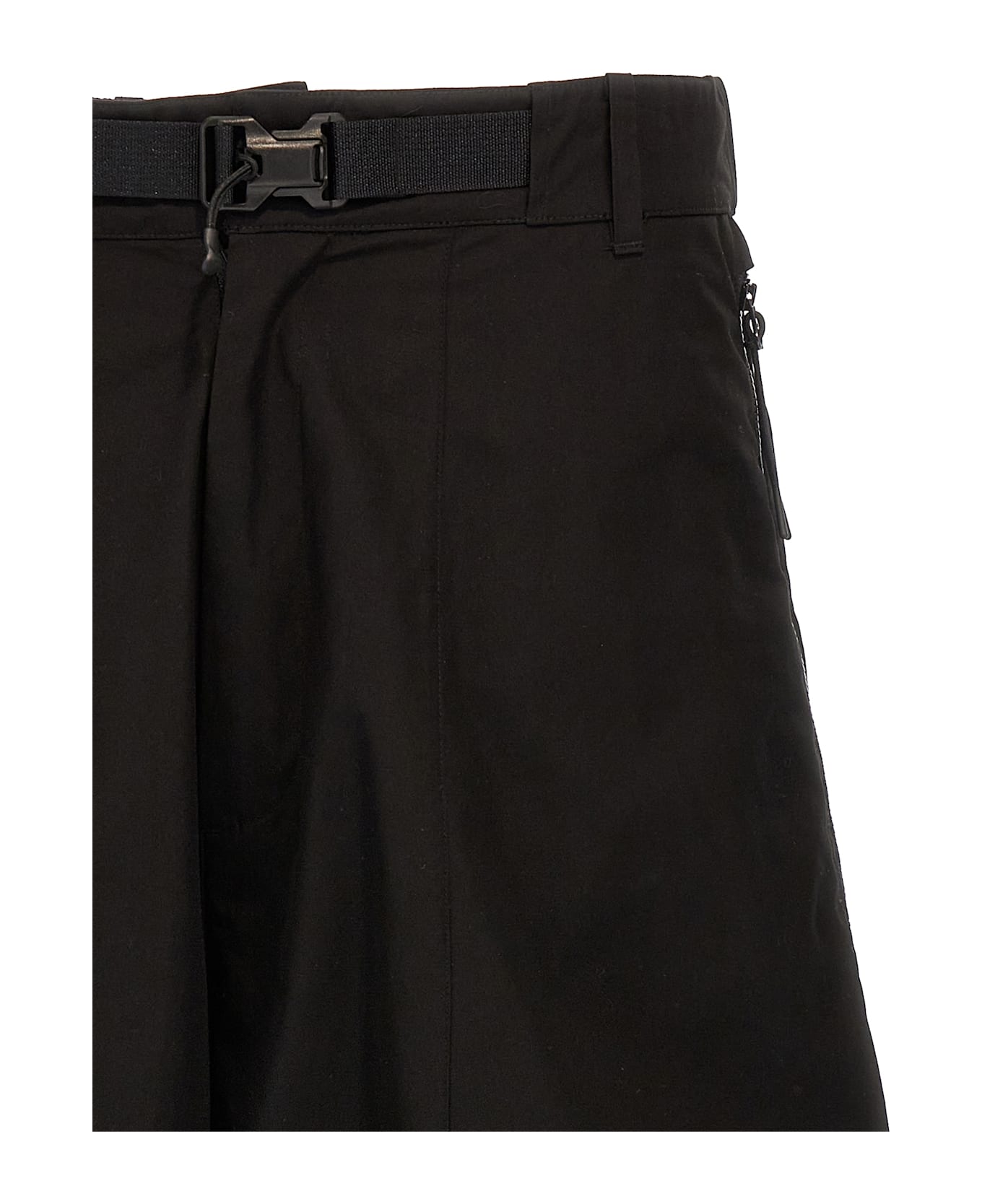 C.P. Company Cargo Hyst Bermuda Shorts - Black