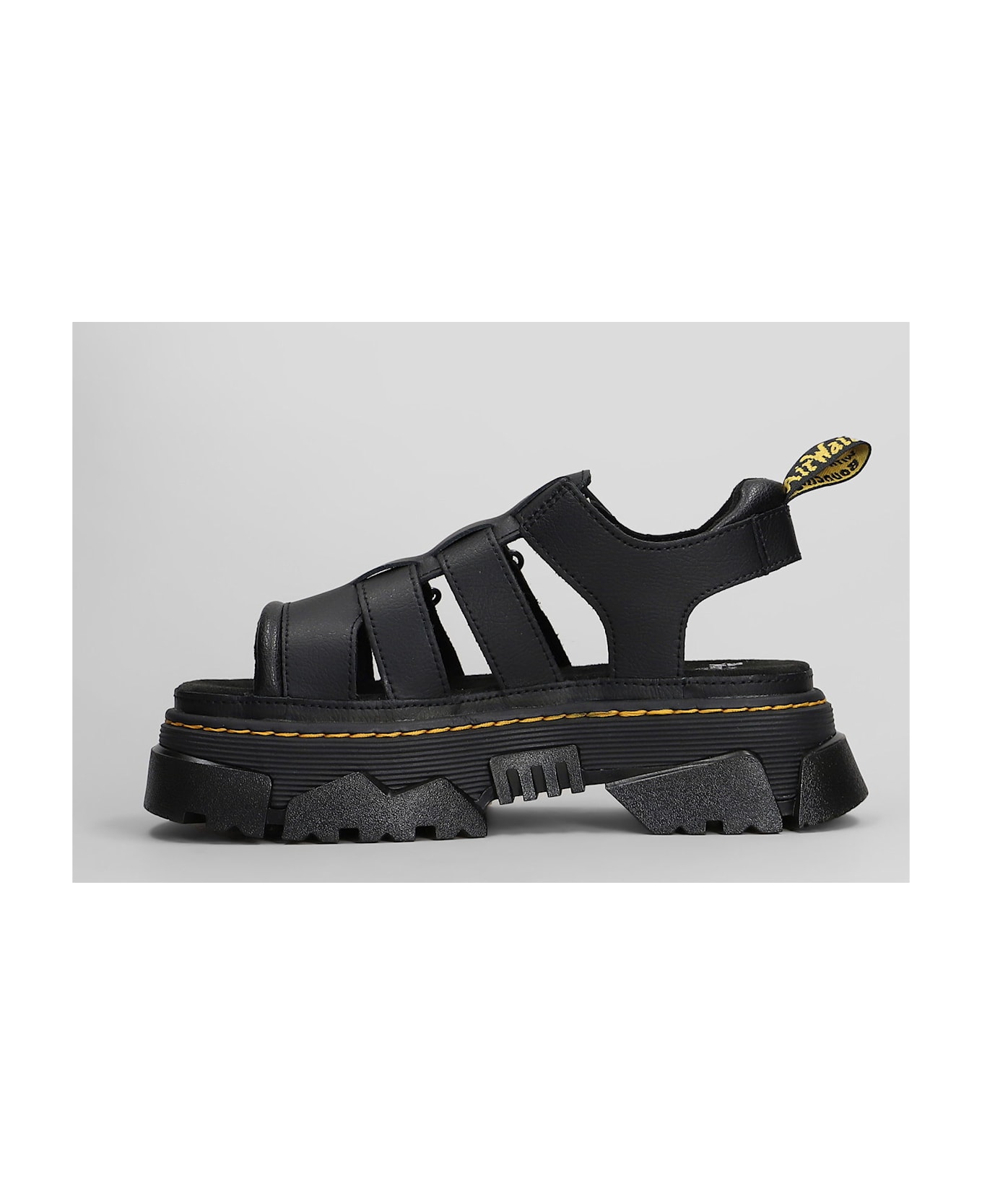 Dr. Martens Mattison 3s Sandals In Black Leather - black