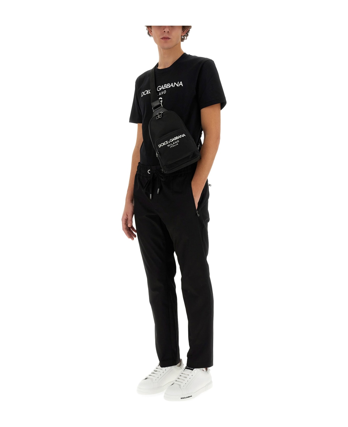 Dolce & Gabbana Jogging Pants With Plaque - Black ボトムス