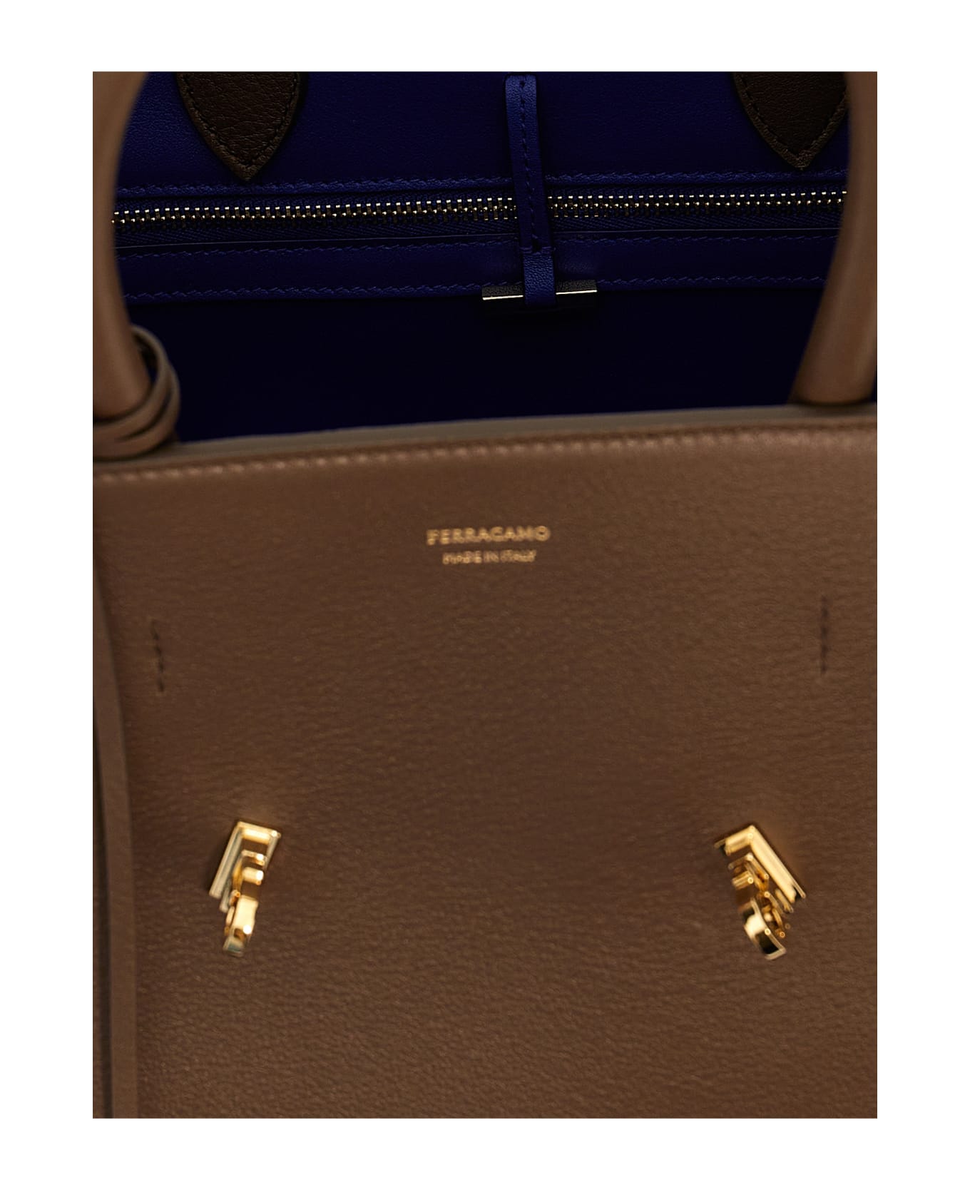 Ferragamo 
hug (s)
 Handbag - Brown