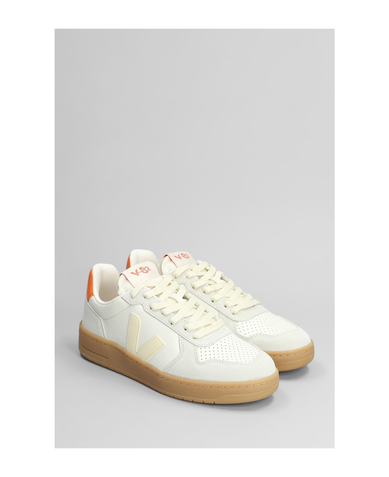 Veja V-82 Sneakers In White Suede And Leather - white