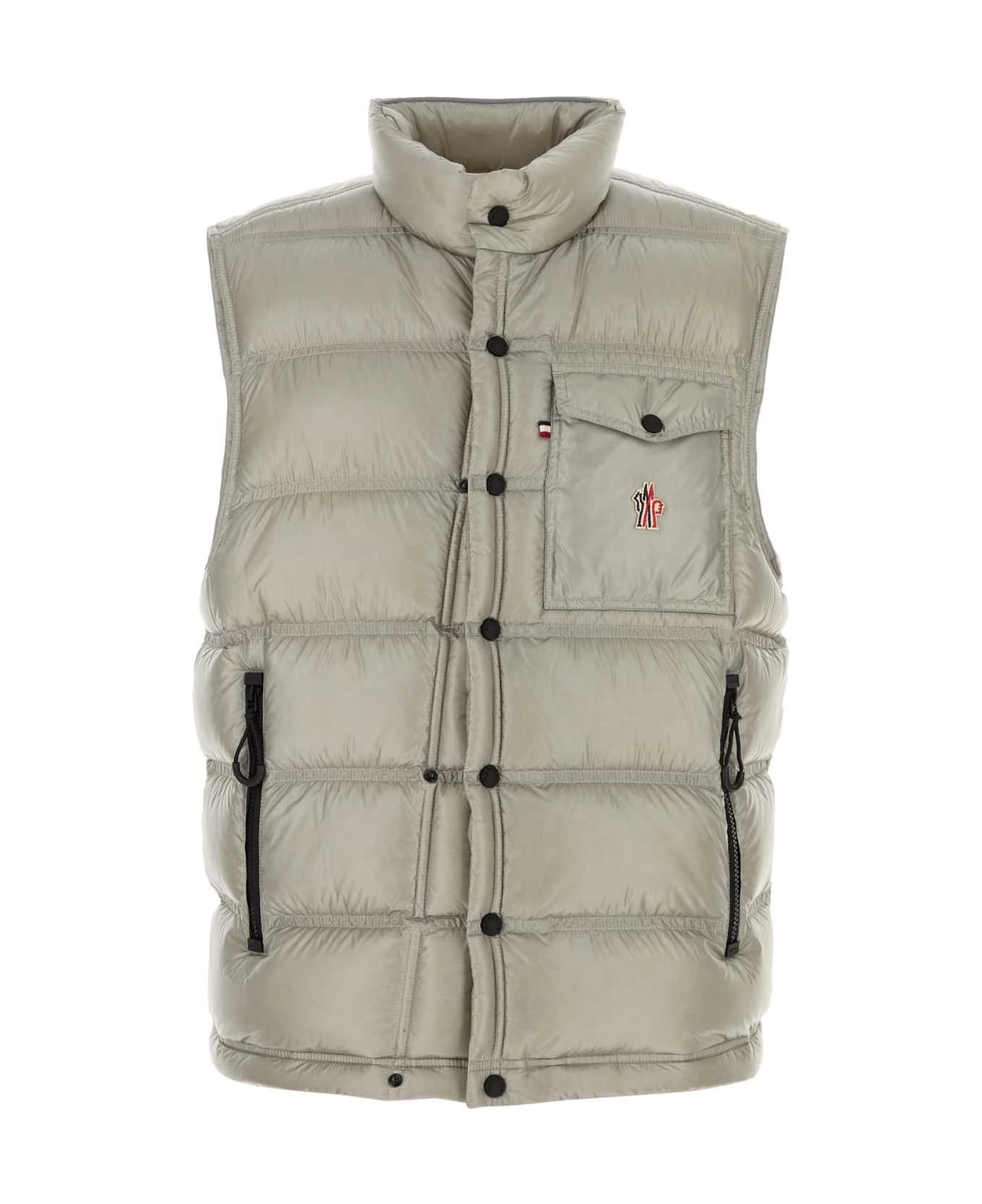 Moncler Grenoble Grey Nylon Nantu Sleeveless Down Jacket - 90H