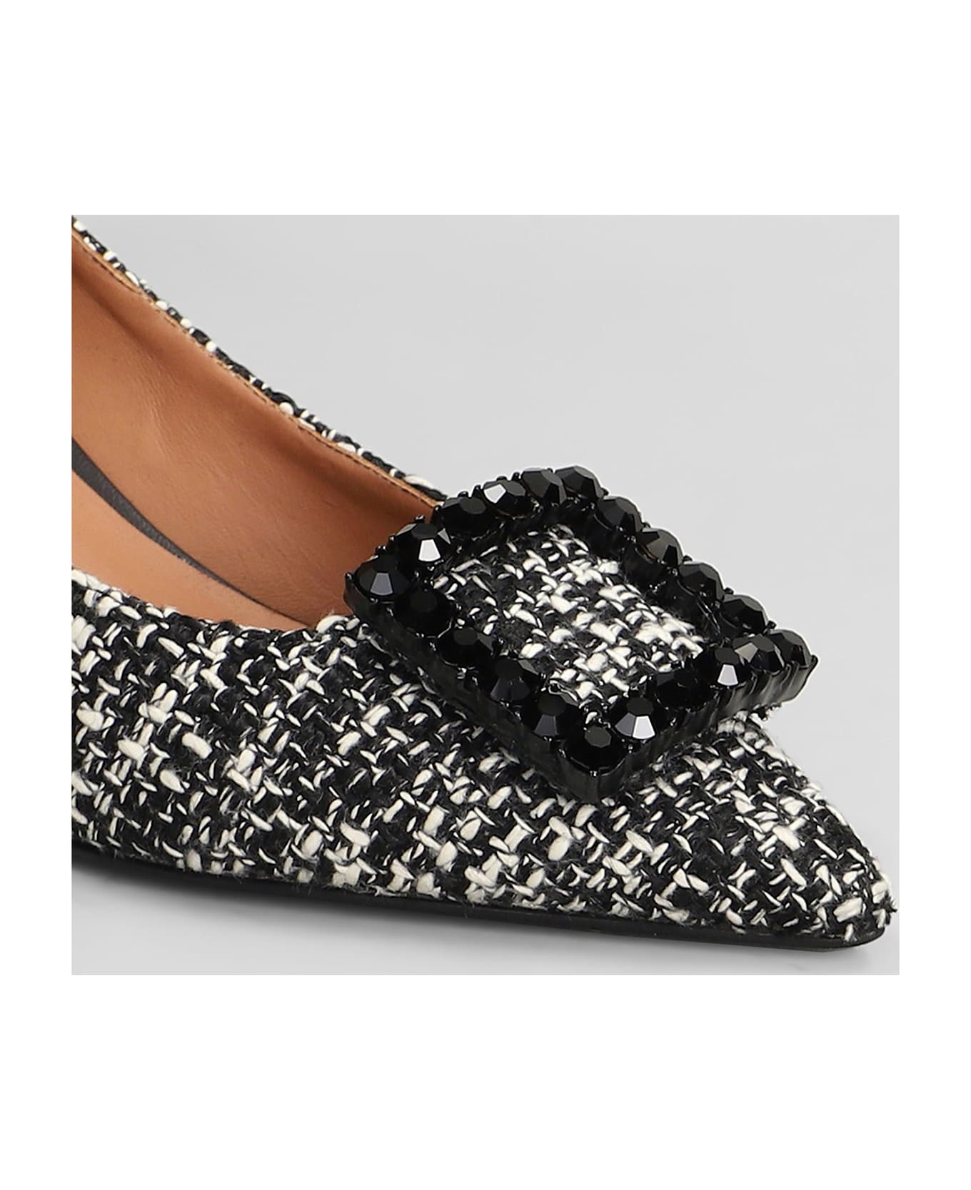 Roberto Festa Evilly Pumps In Black Fabric - black