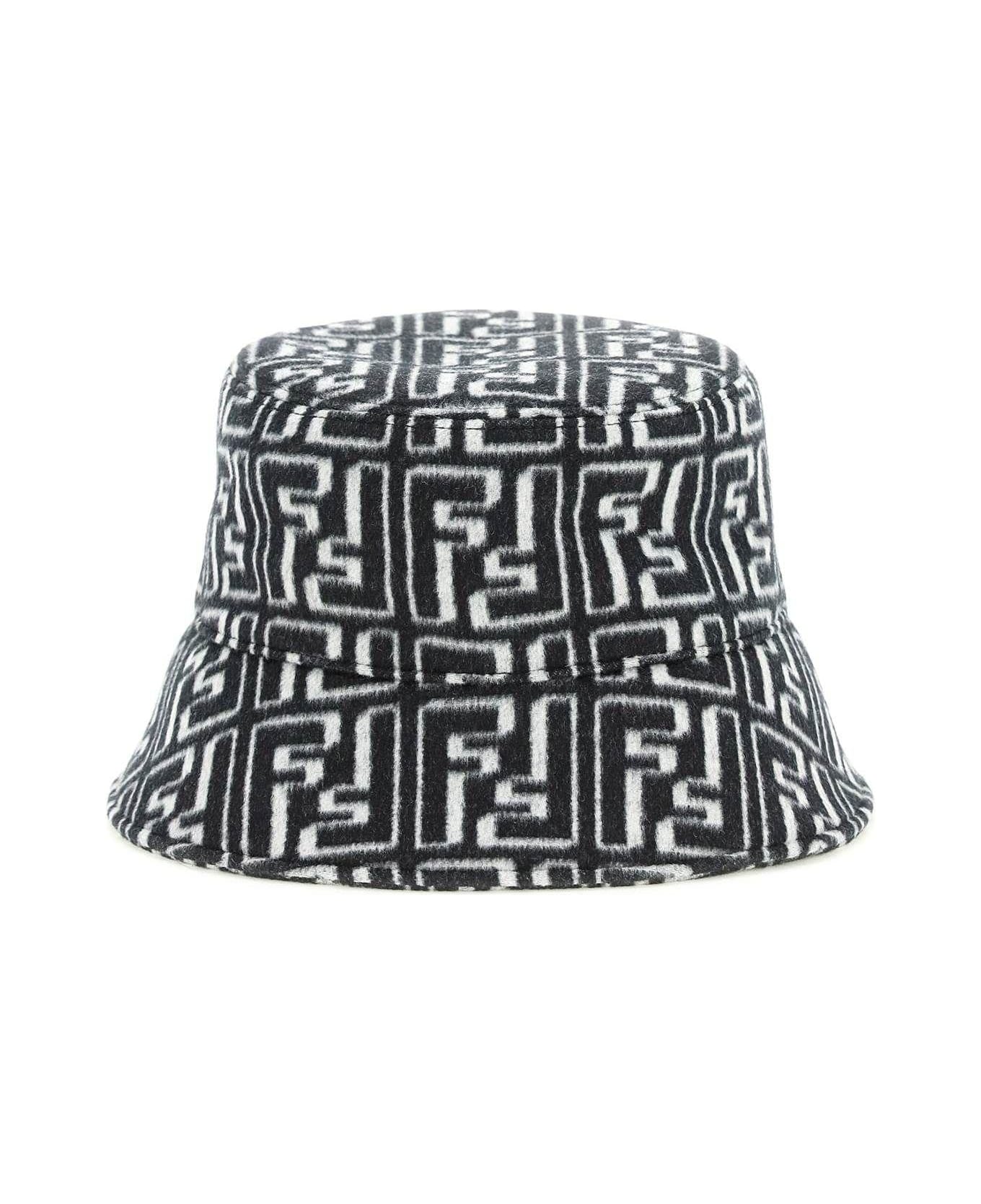 Fendi Jacquard Wool Bucket Hat - Black, white 帽子