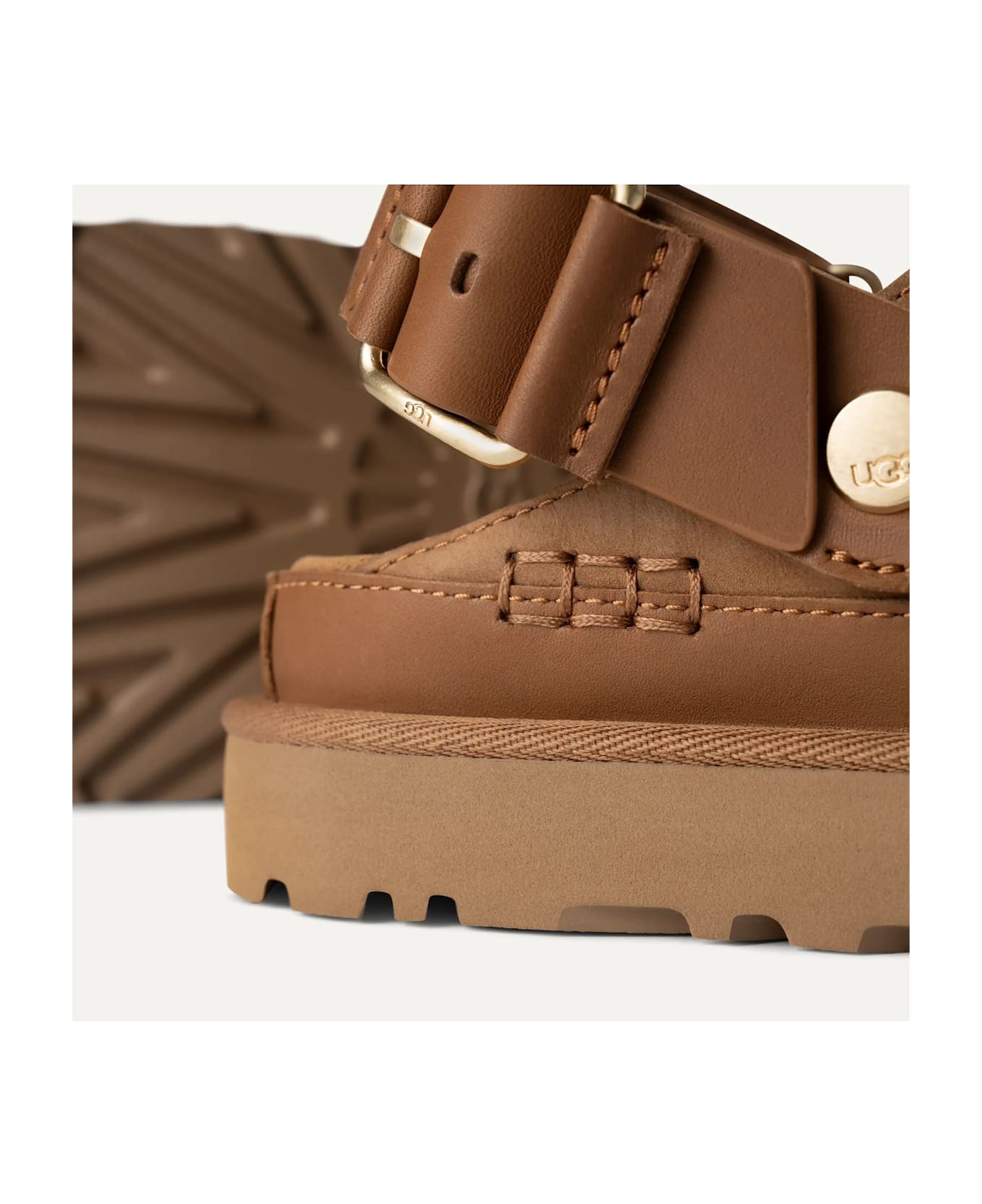 UGG Goldenstar Villa Clog - Brown