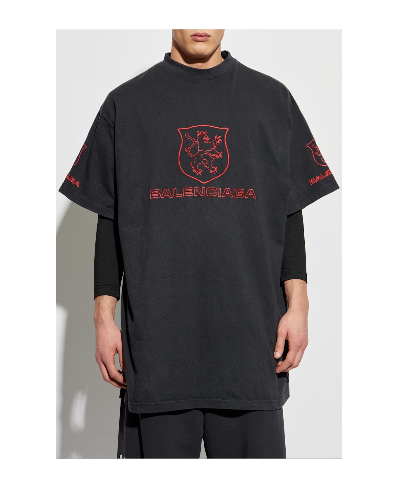 Balenciaga 
lion Club
 Oversize T-shirt - Black  