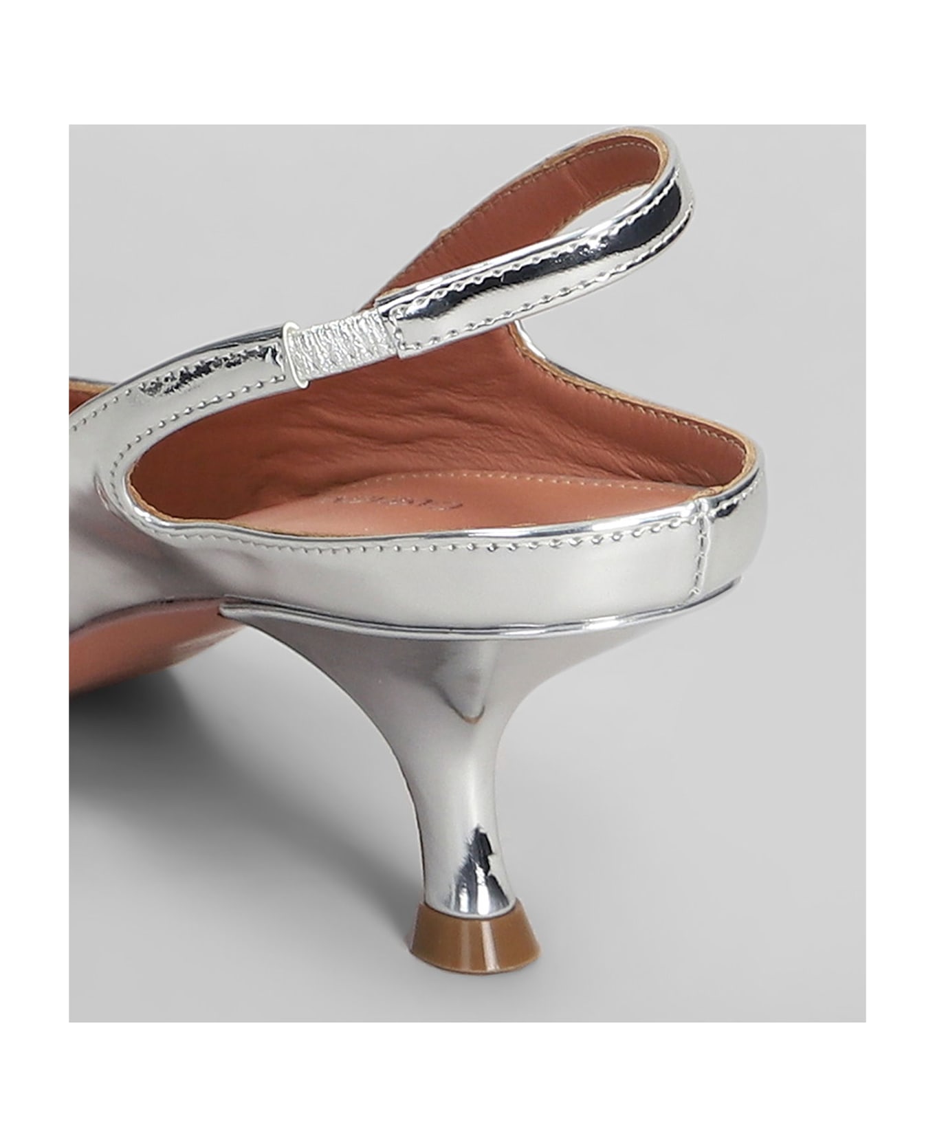 Aldo Castagna Mikaela Pumps In Silver Leather - silver