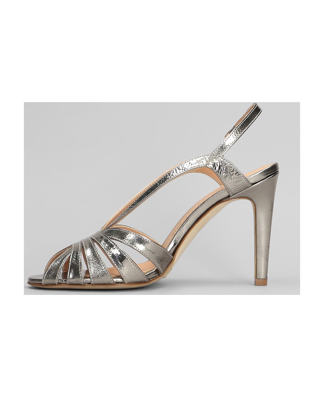 The Seller Sandals In Gunmetal Leather - Gunmetal