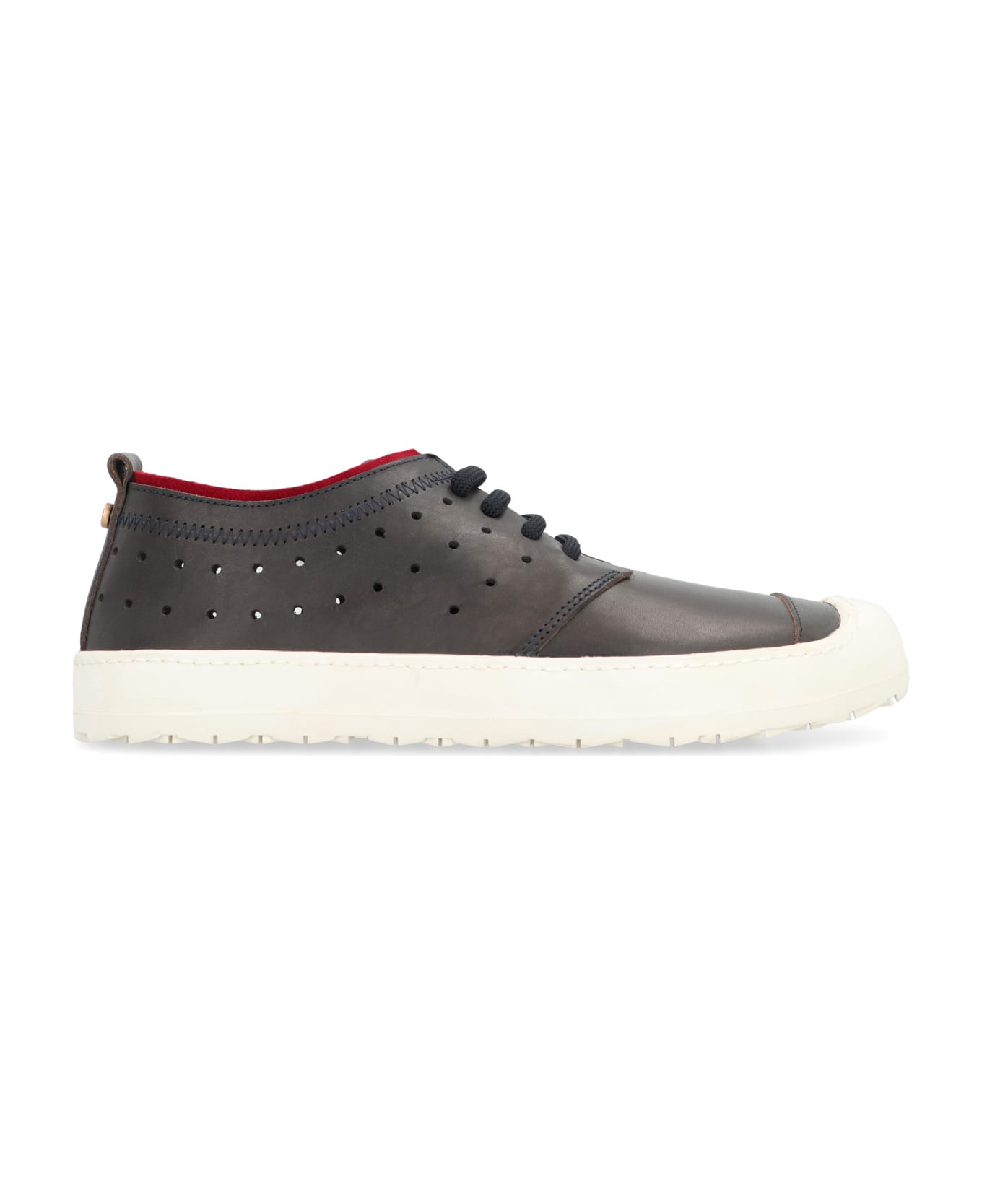 Volta Leather Low-top Sneakers - black