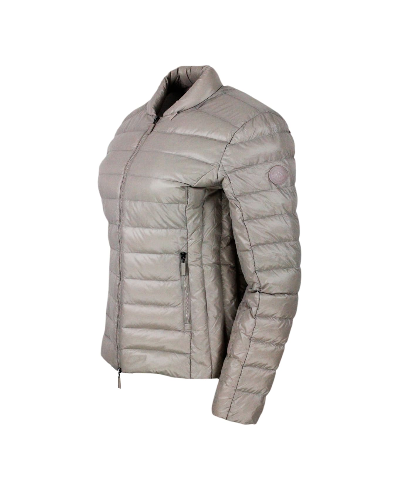 Armani Collezioni Lightweight 100 Gram Slim Down Jacket With Integrated Concealed Hood And Zip Closure - Beige ダウンジャケット