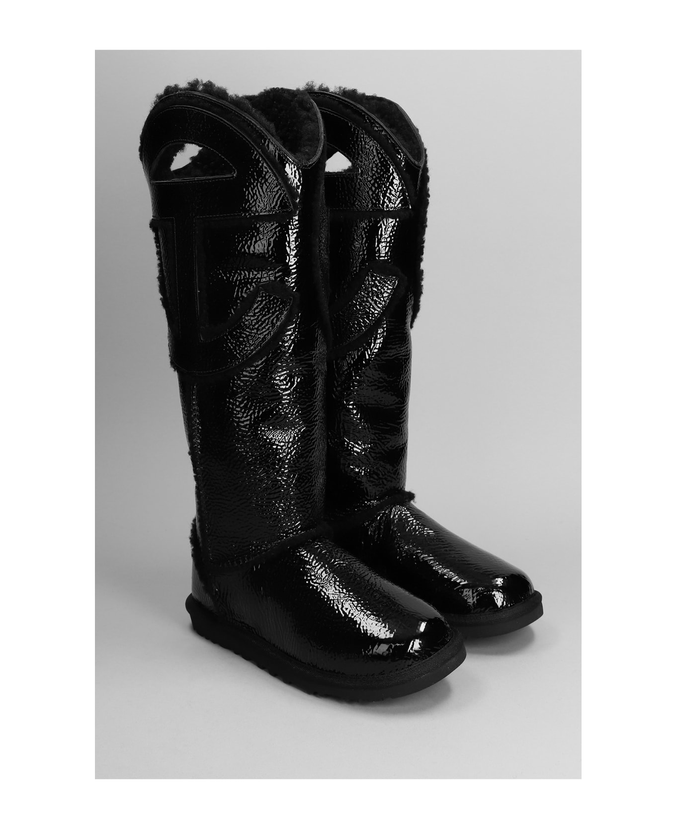 UGG Logo Tall Crinkle Low Heels Boots In Black Leather - black