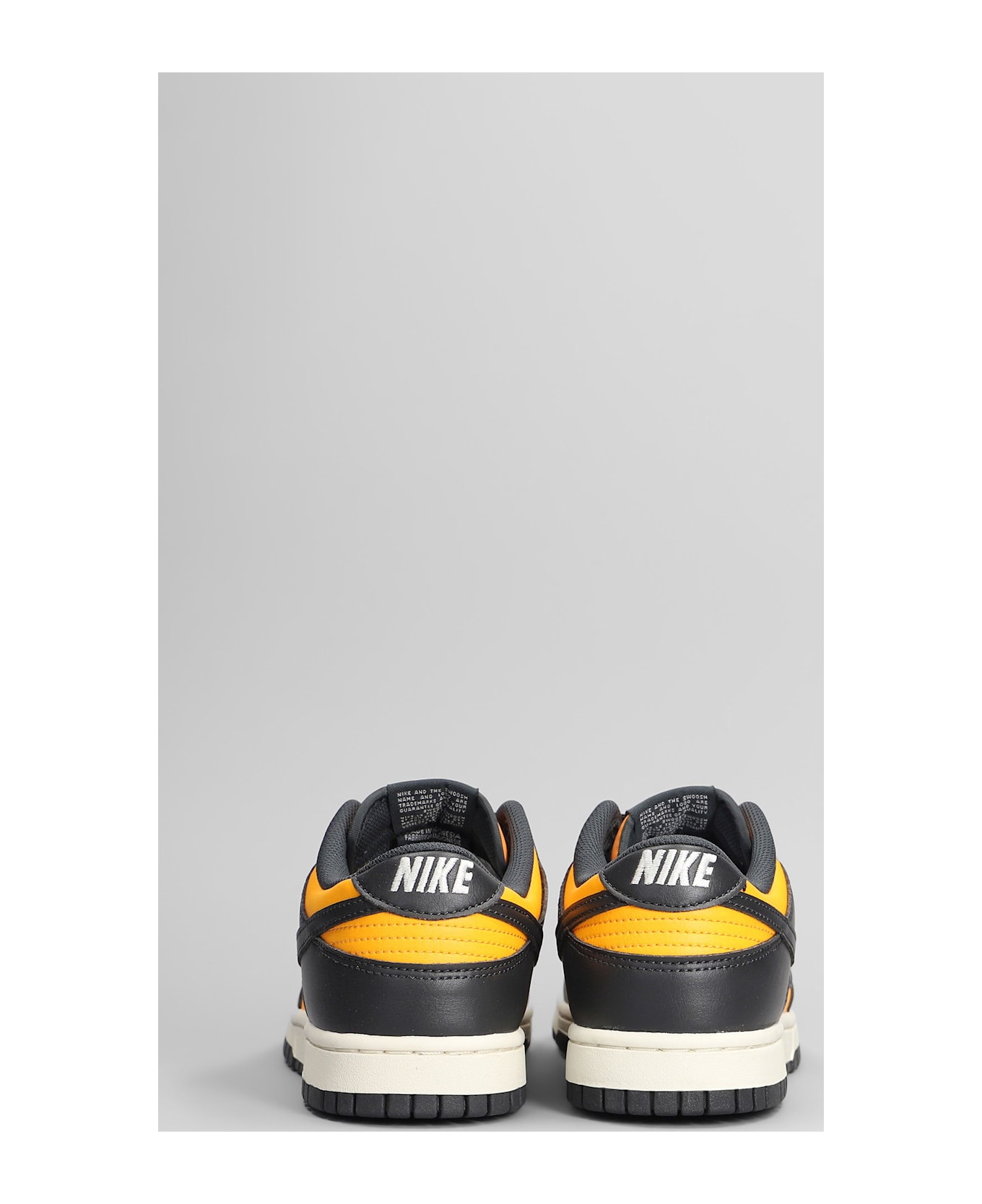 Nike Dunk Low Retro Sneakers In Orange Leather - orange