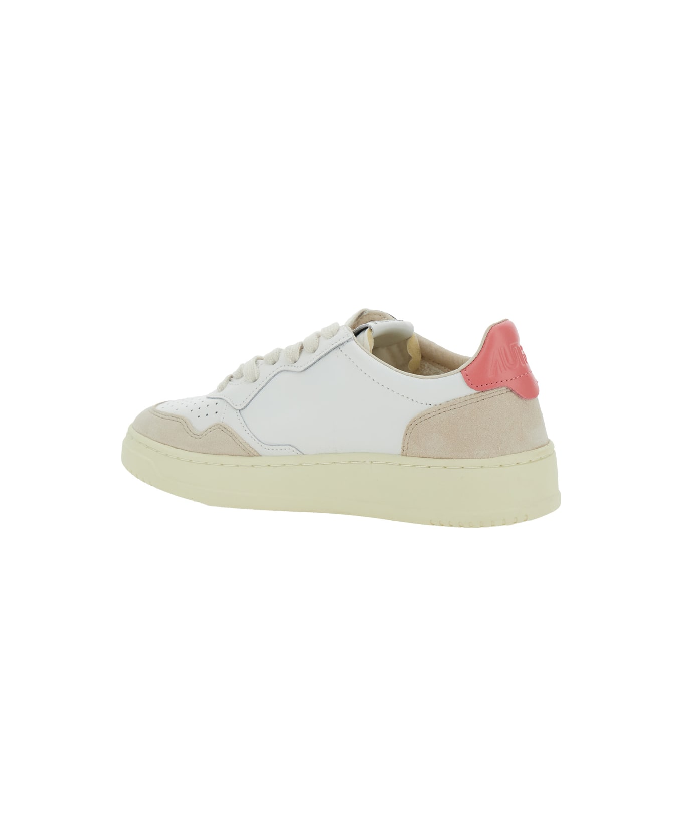 Autry 'medalist' White Low Top Sneakers With Logo Patch On Tongue And Side In Leather Blend Woman - White