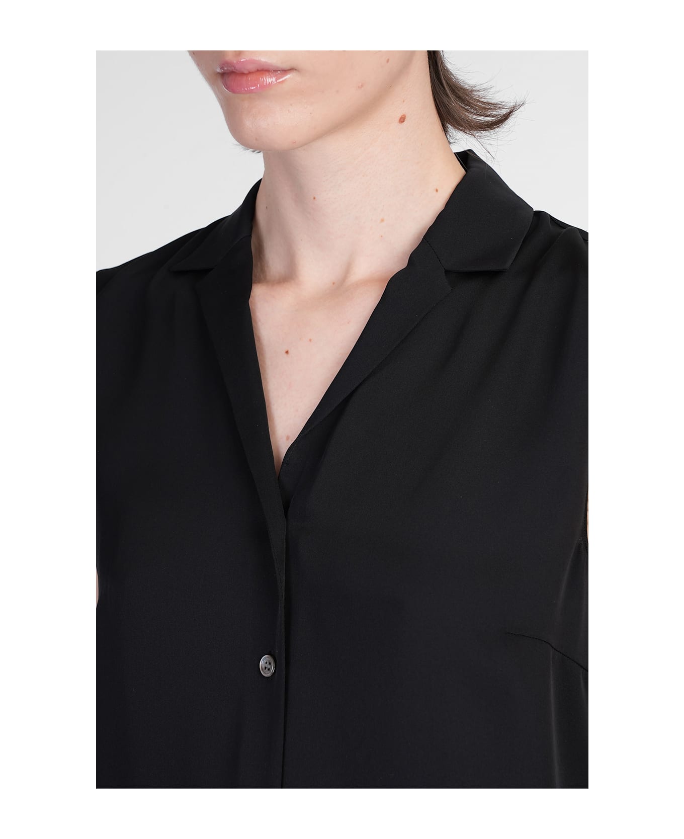 Theory Shirt In Black Silk - black