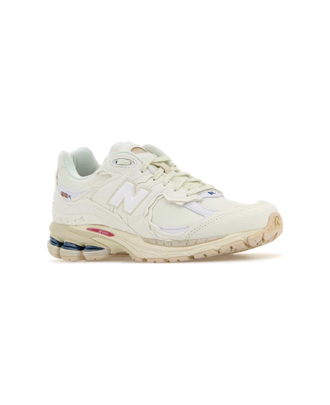 New Balance White Suede And Mesh 2002r Sneakers - SEASALT
