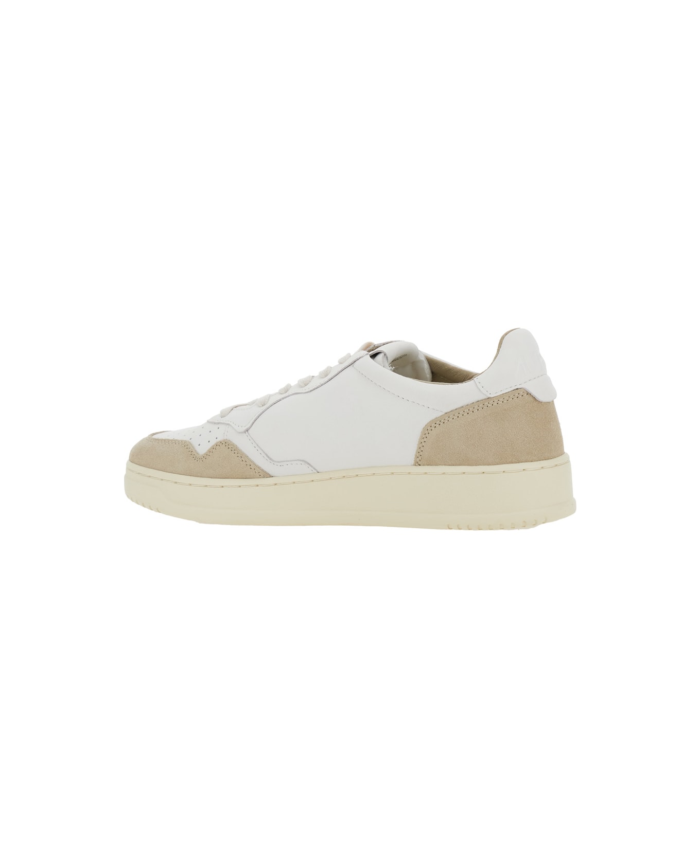 Autry 'medalist Low' White Low Top Sneakers With Side Logo Detail In Leather And Suede Man - White
