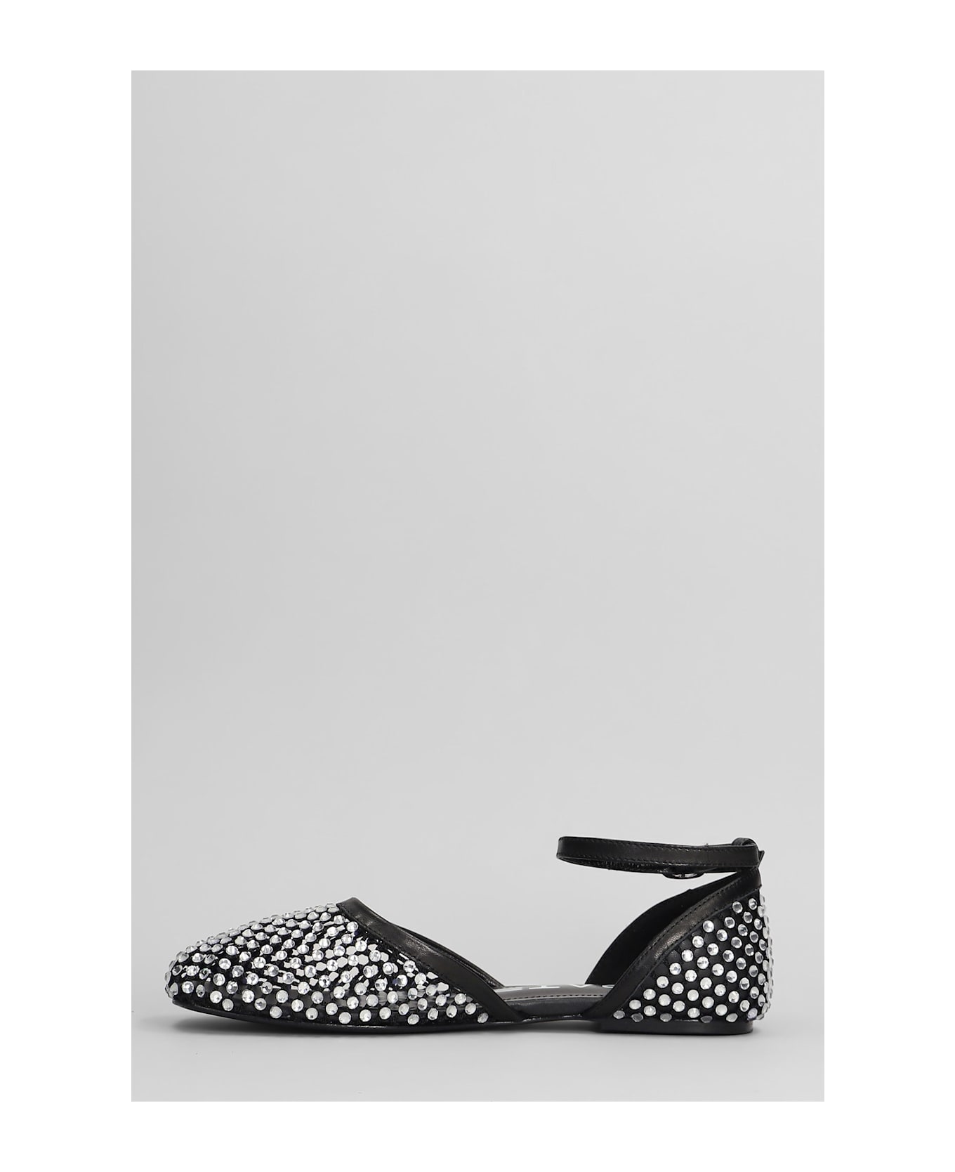 Strategia Ballet Flats In Black Leather - black