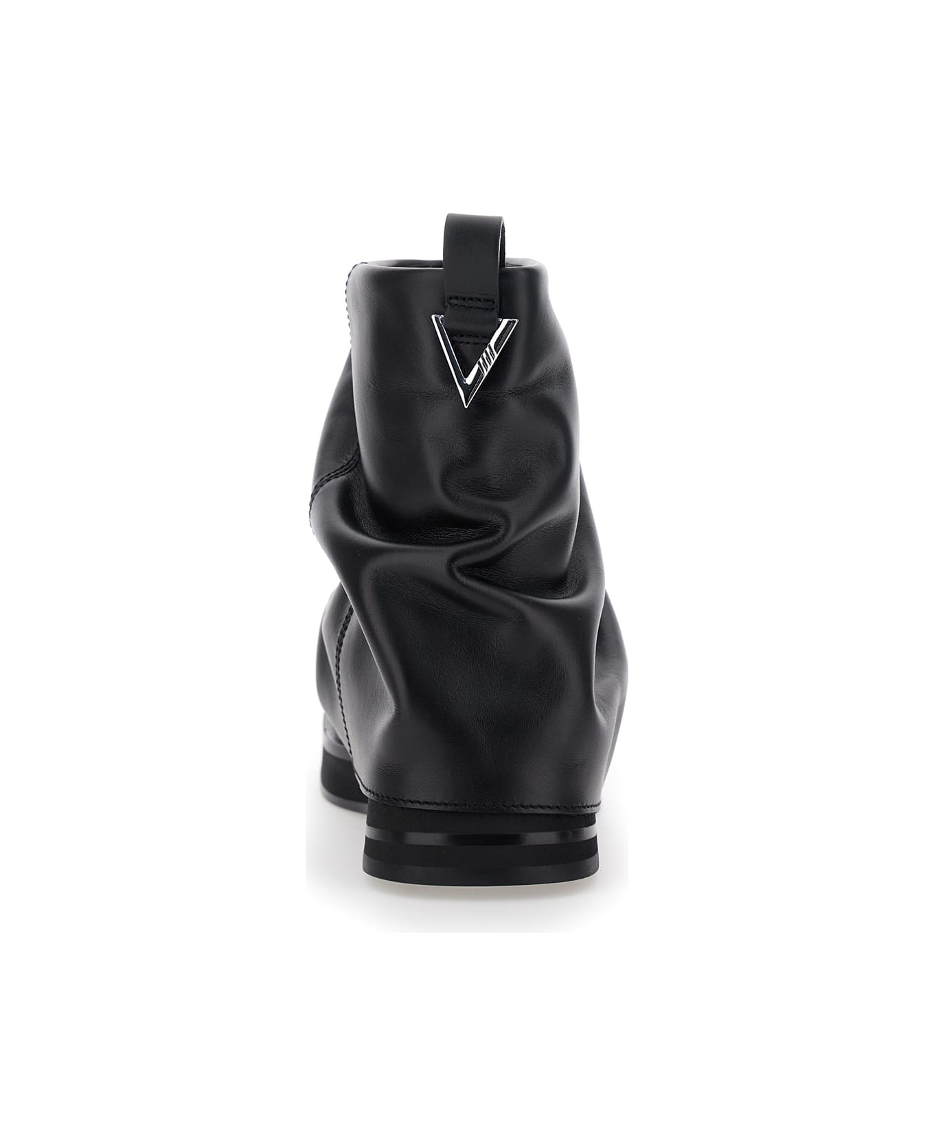 The Attico 'mini Robin' Black Ankle Boots With Logo Plaque On The Rear And Pull-tab At The Heel In Leather Woman - Black