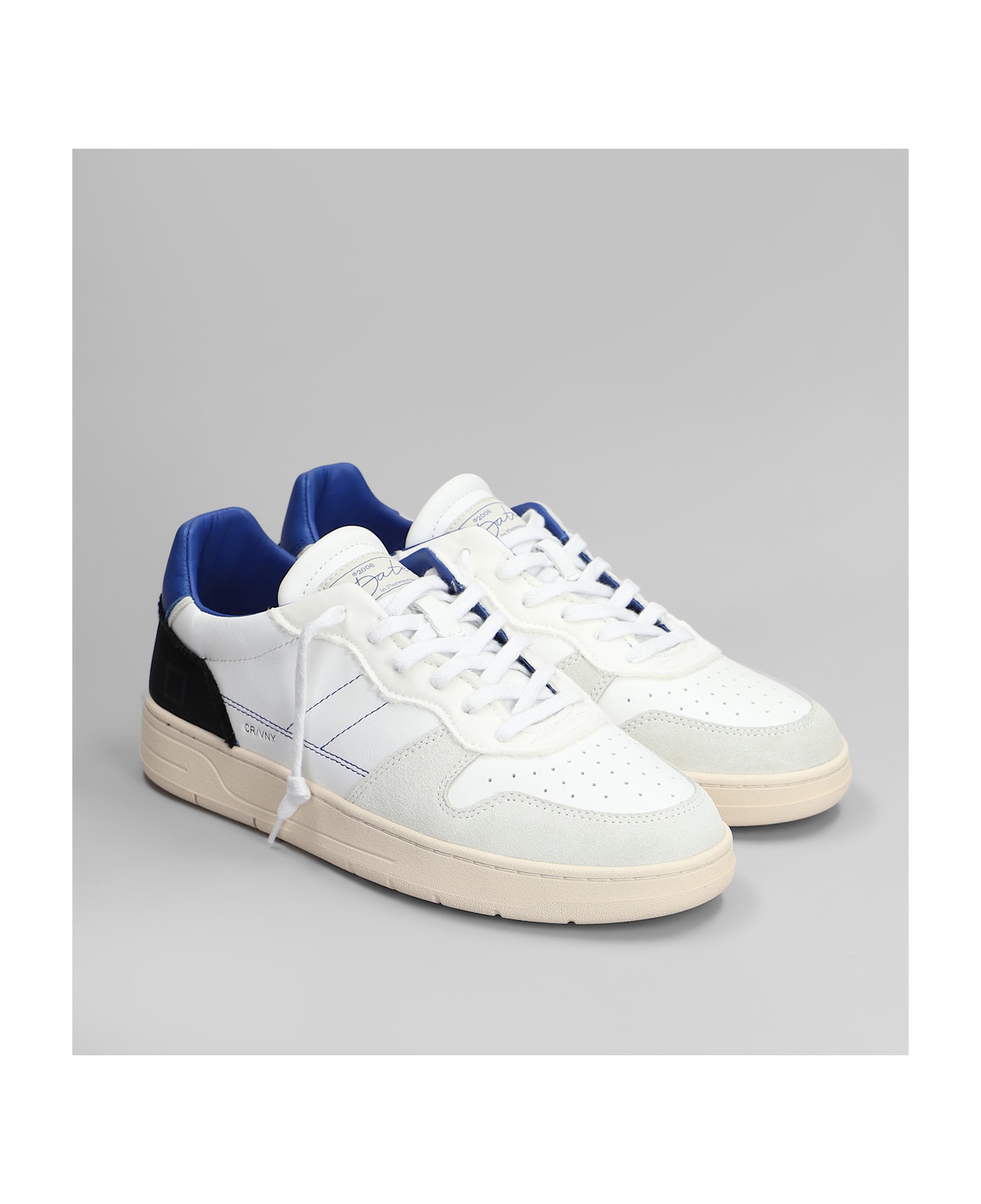 D.A.T.E. Court 2.0 Vintage Sneakers In White Suede And Leather - white