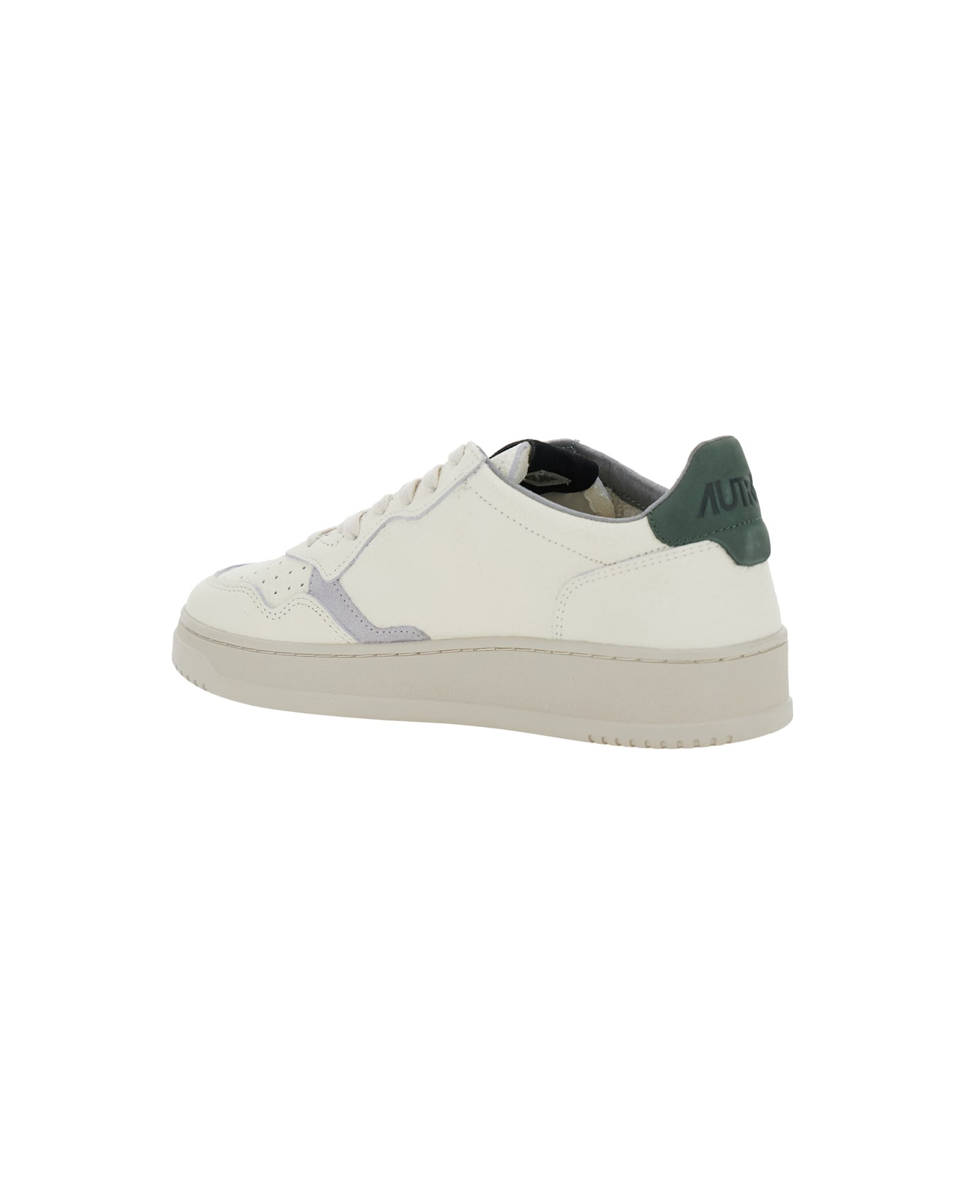Autry 'medalist' White Low Top Sneakers With Logo Patch On Tongue And Side And Logo Lettering On The Heel In Leather Man - White