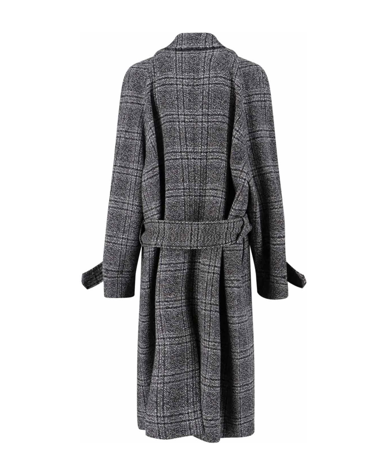 Balenciaga 
one Layer
 Wool Coat
