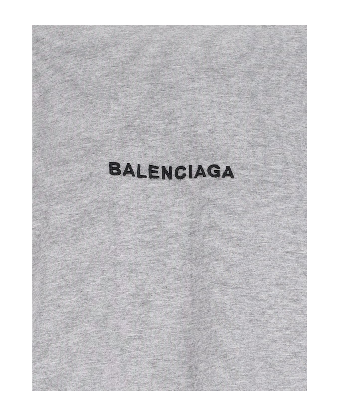 Balenciaga 
uniform
 Oversize T-shirt - Gray