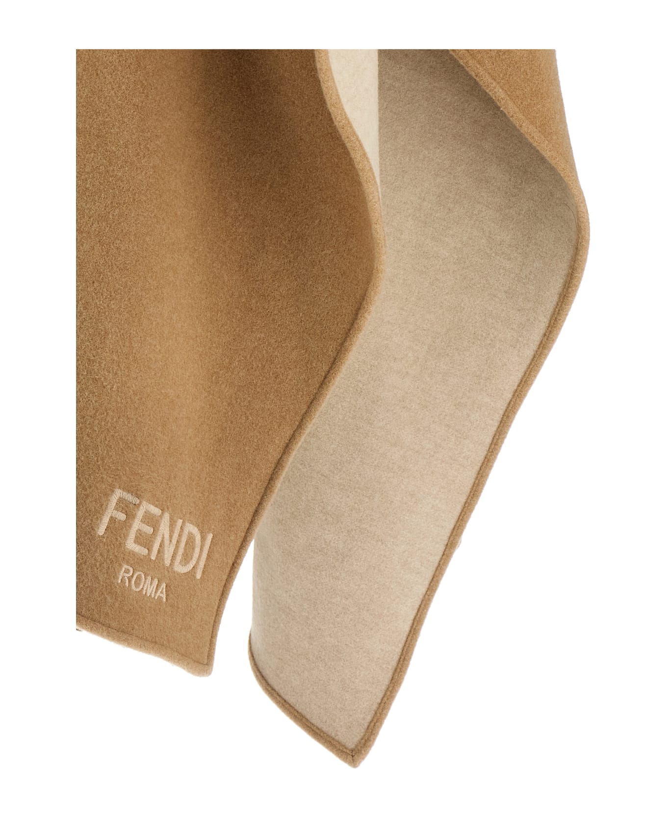 Fendi 'fendi Roma' Poncho - Beige