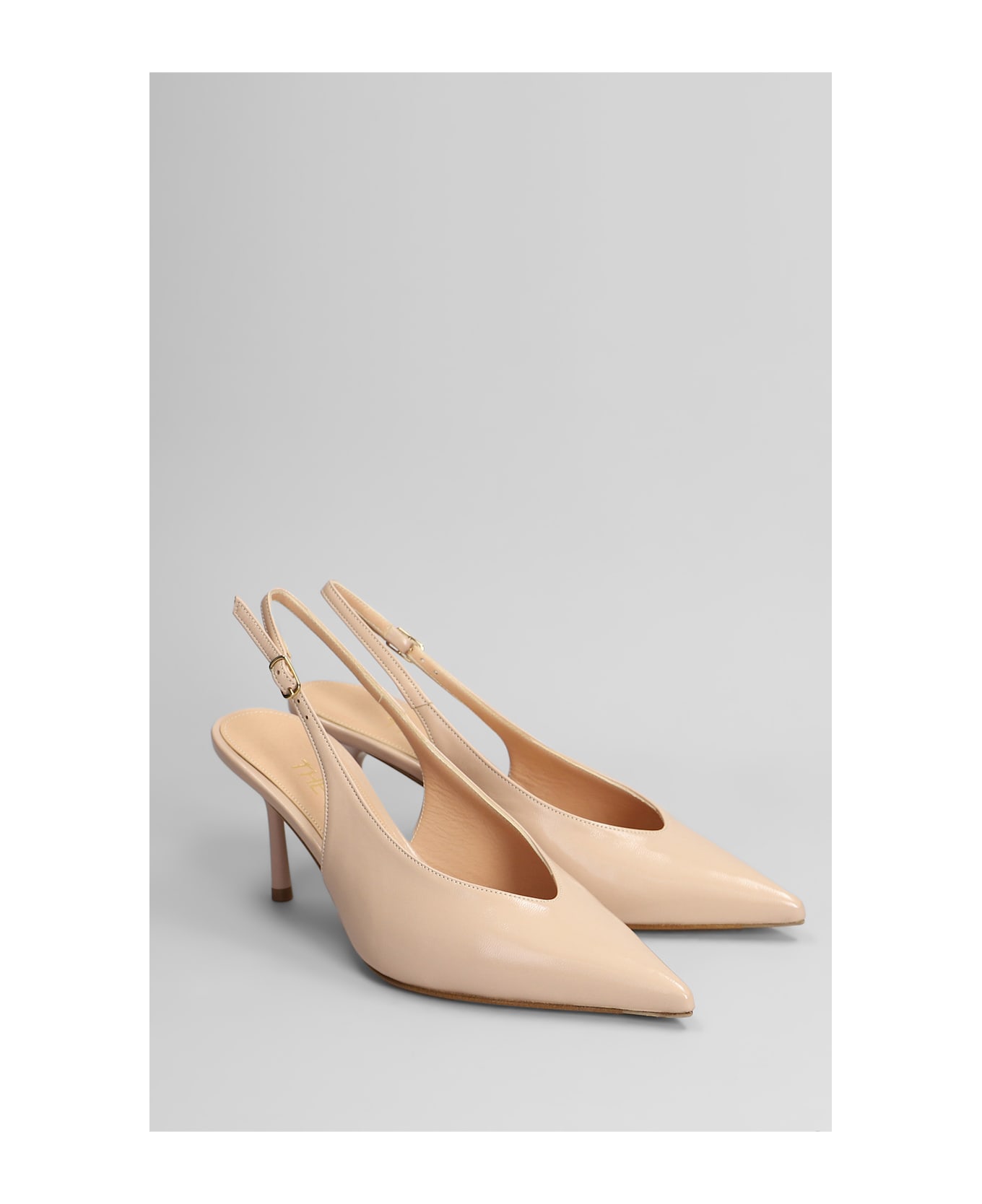 The Seller Pumps In Powder Leather - powder
