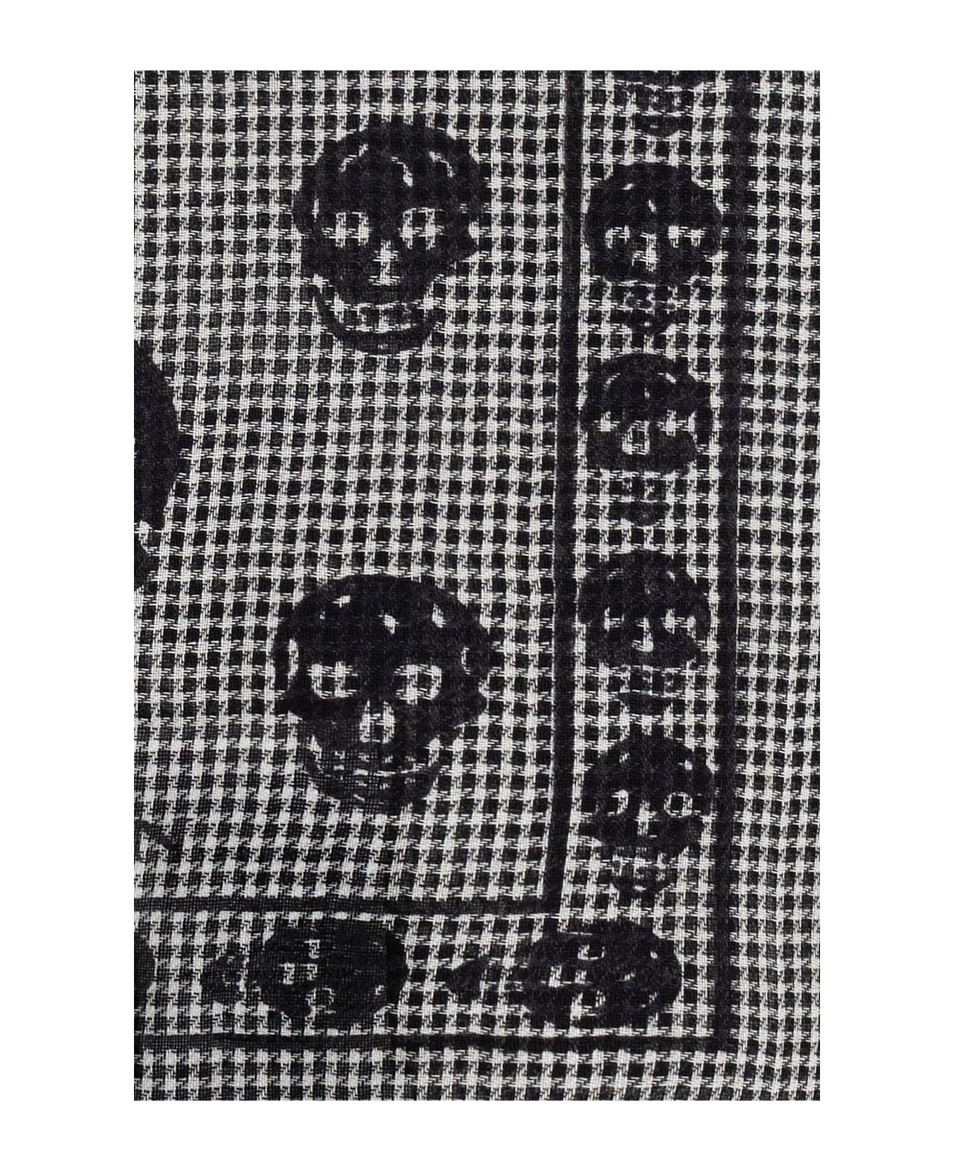 Alexander McQueen Houndstooth Skull Printed Frayed-edeg Scarf - BLACKIVORY