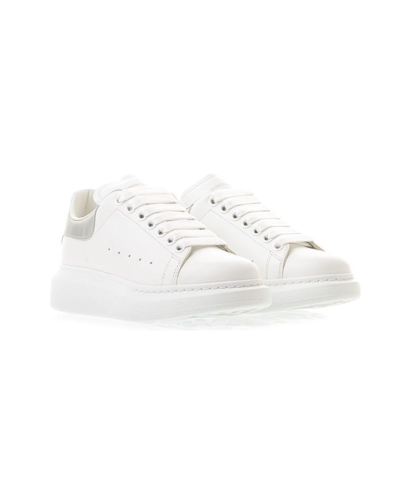 Alexander McQueen Oversized Lace-up Sneakers - WHITE スニーカー