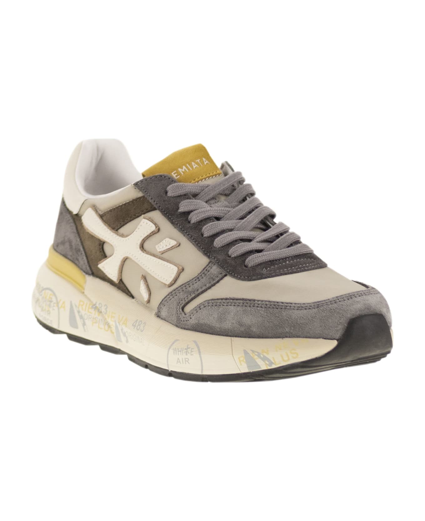 Premiata Mick 7713 - Sneakers With Side Logo - Grey/beige