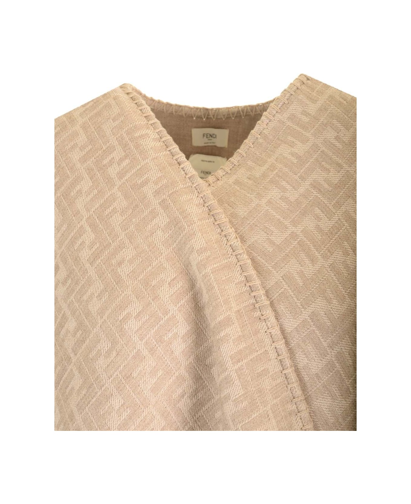 Fendi Ff Poncho - Beige