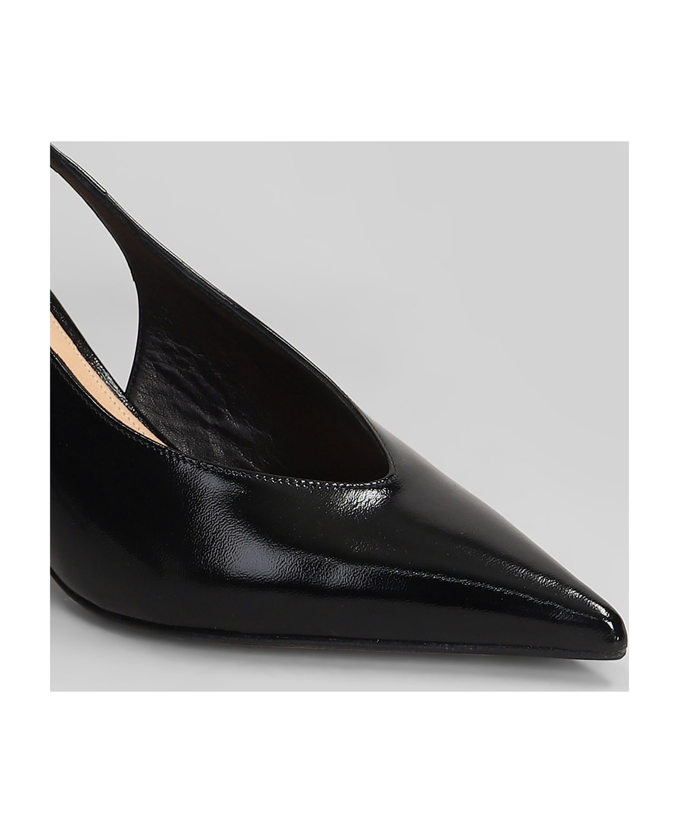 The Seller Pumps In Black Leather - black