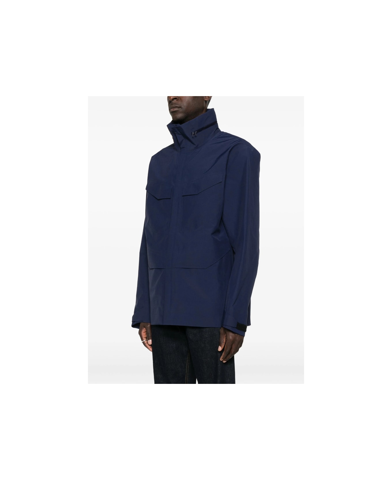 Arc
teryx Veilance Outerwear - BLUE