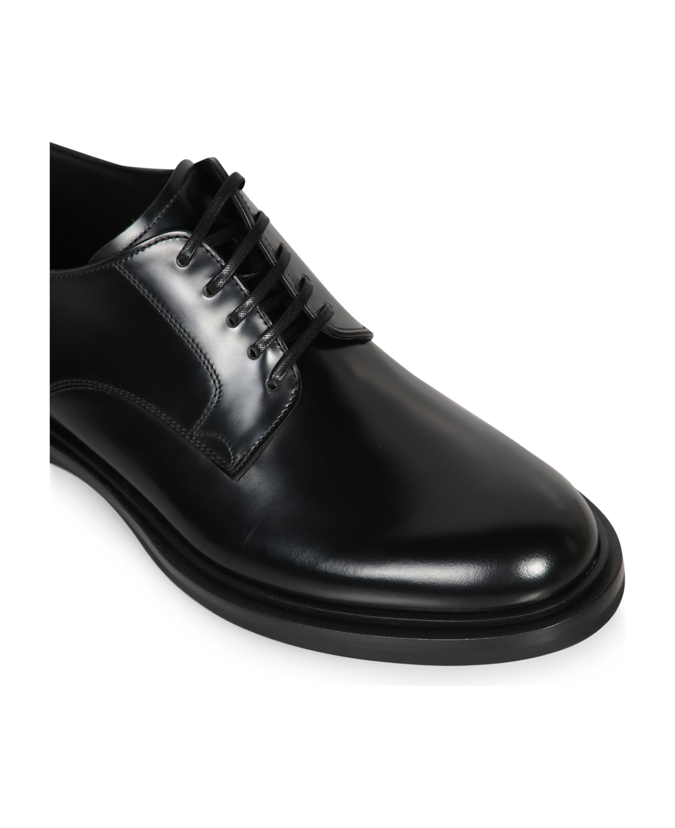 Dolce & Gabbana Black Leather Elegant Shoes - Black ローファー＆デッキシューズ